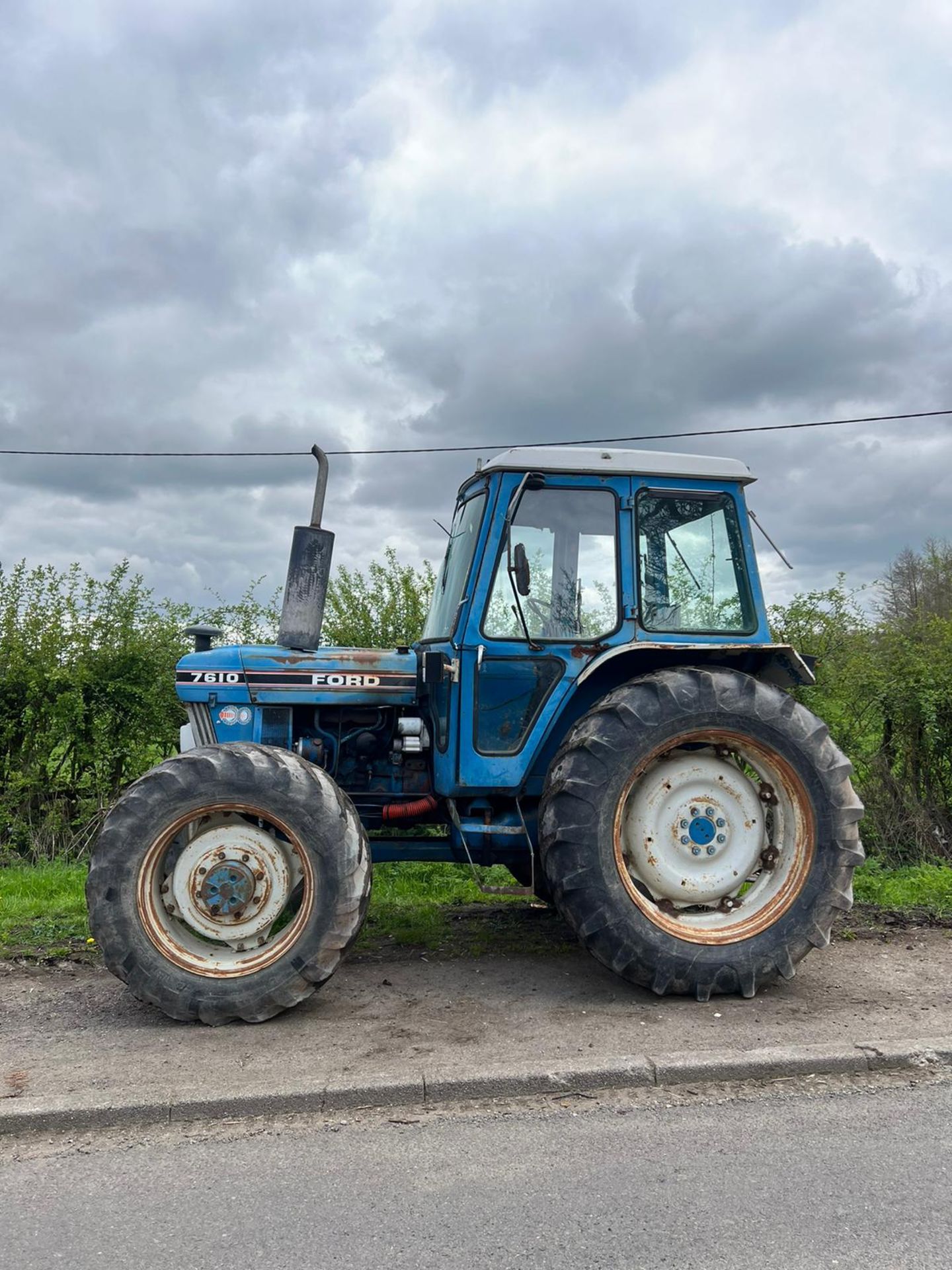 FORD 7610 4x4 Tractor *PLUS VAT* - Image 3 of 10