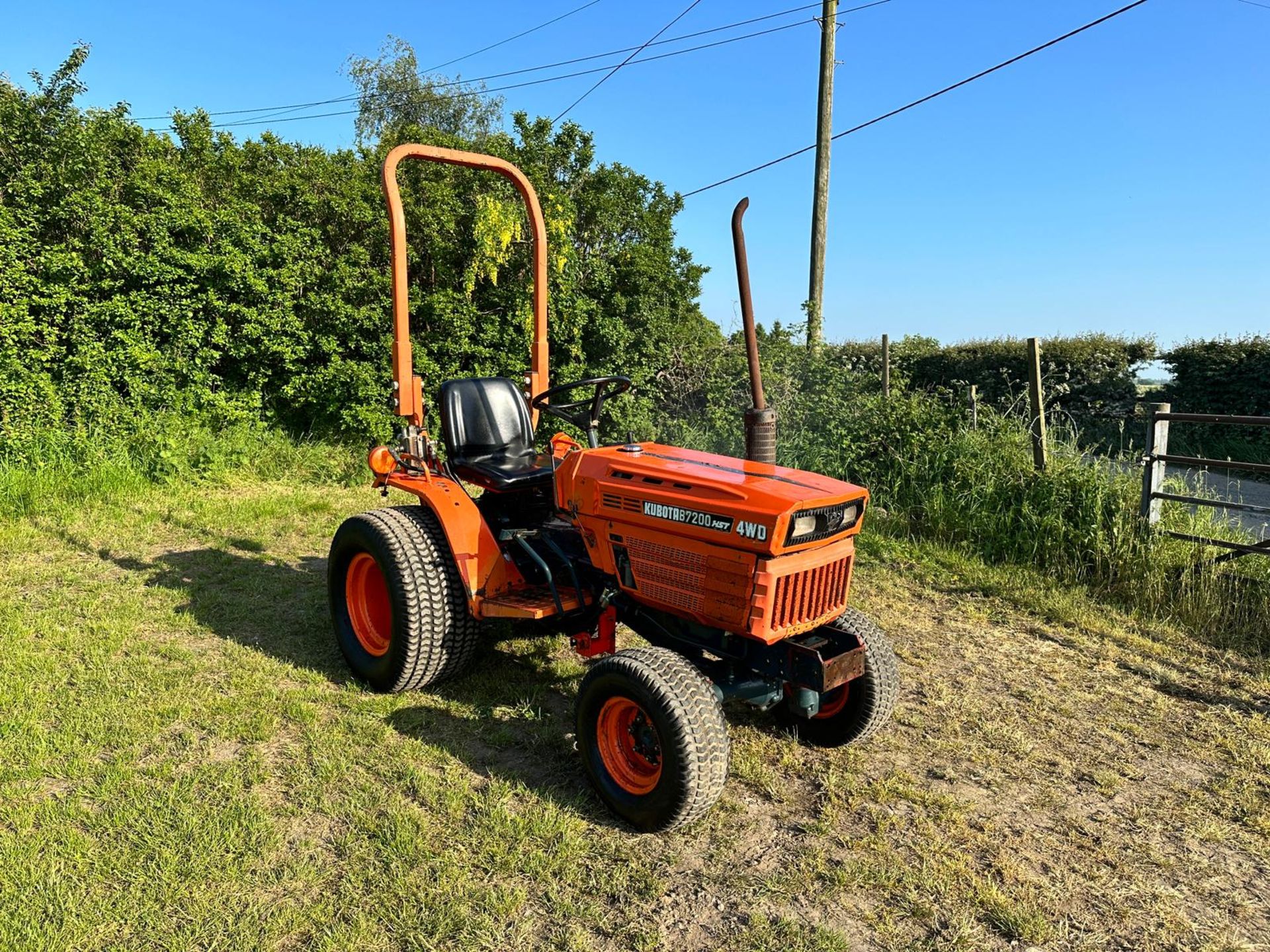 KUBOTA B7200HST 17HP 4WD COMPACT TRACTOR *PLUS VAT*