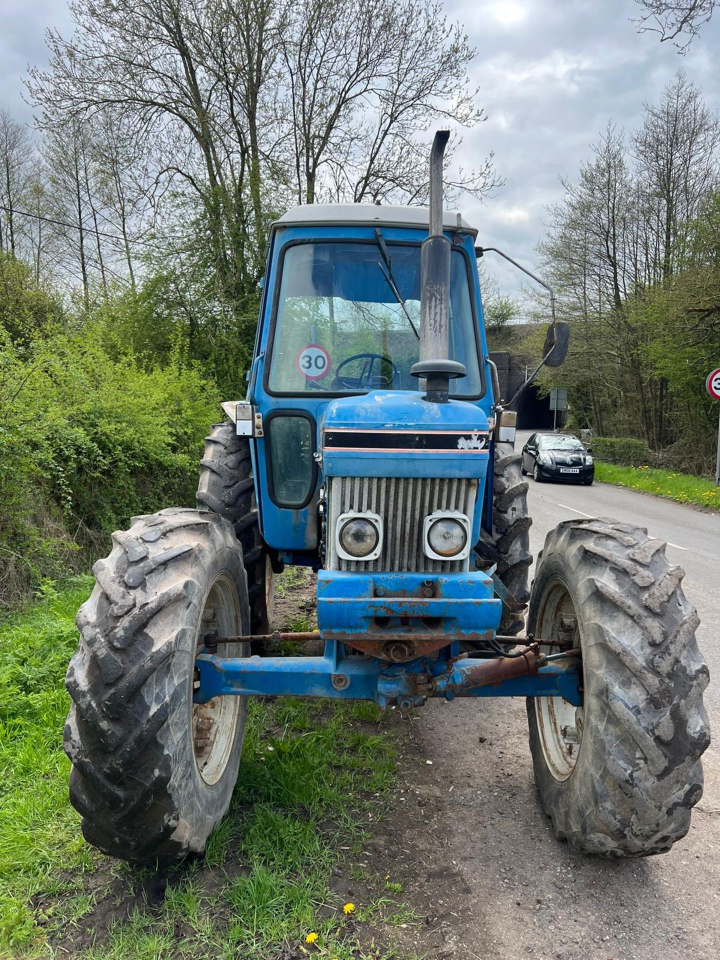 FORD 7610 4x4 Tractor *PLUS VAT* - Image 2 of 10