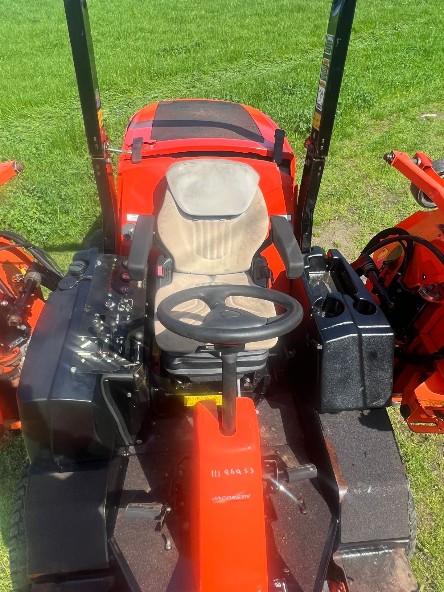 2013 Jacobsen/Ransomes R311T 4WD Diesel Ride On Lawn Mower Batwing Mower *PLUS VAT* - Image 14 of 17