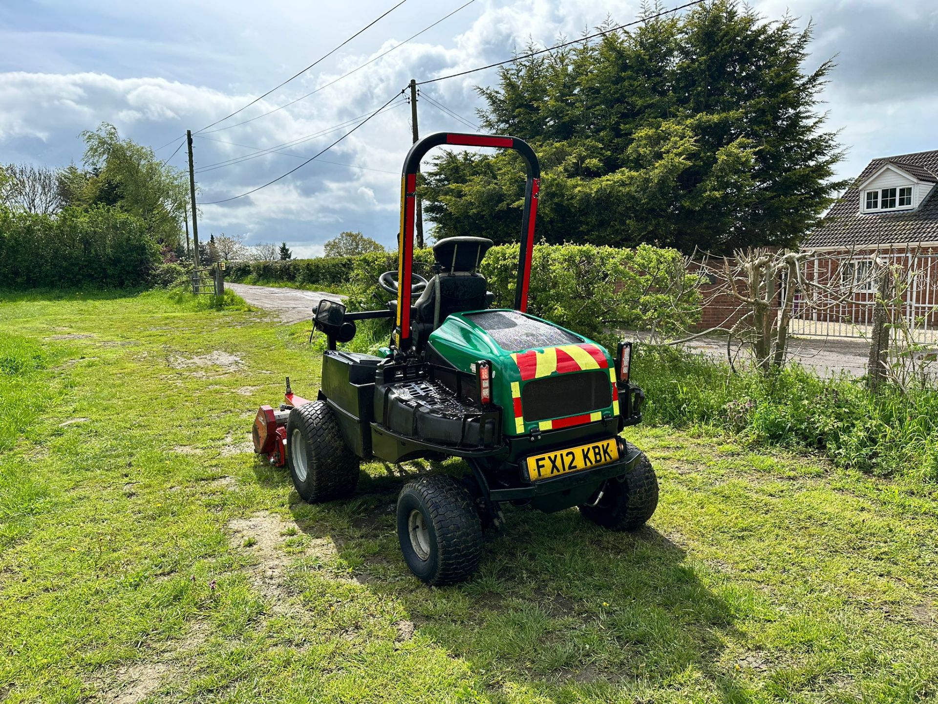 2012 Ransomes HR300 4WD Outfront Ride On Mower With 2015 Trimax 155 Flail Deck *PLUS VAT* - Image 2 of 14