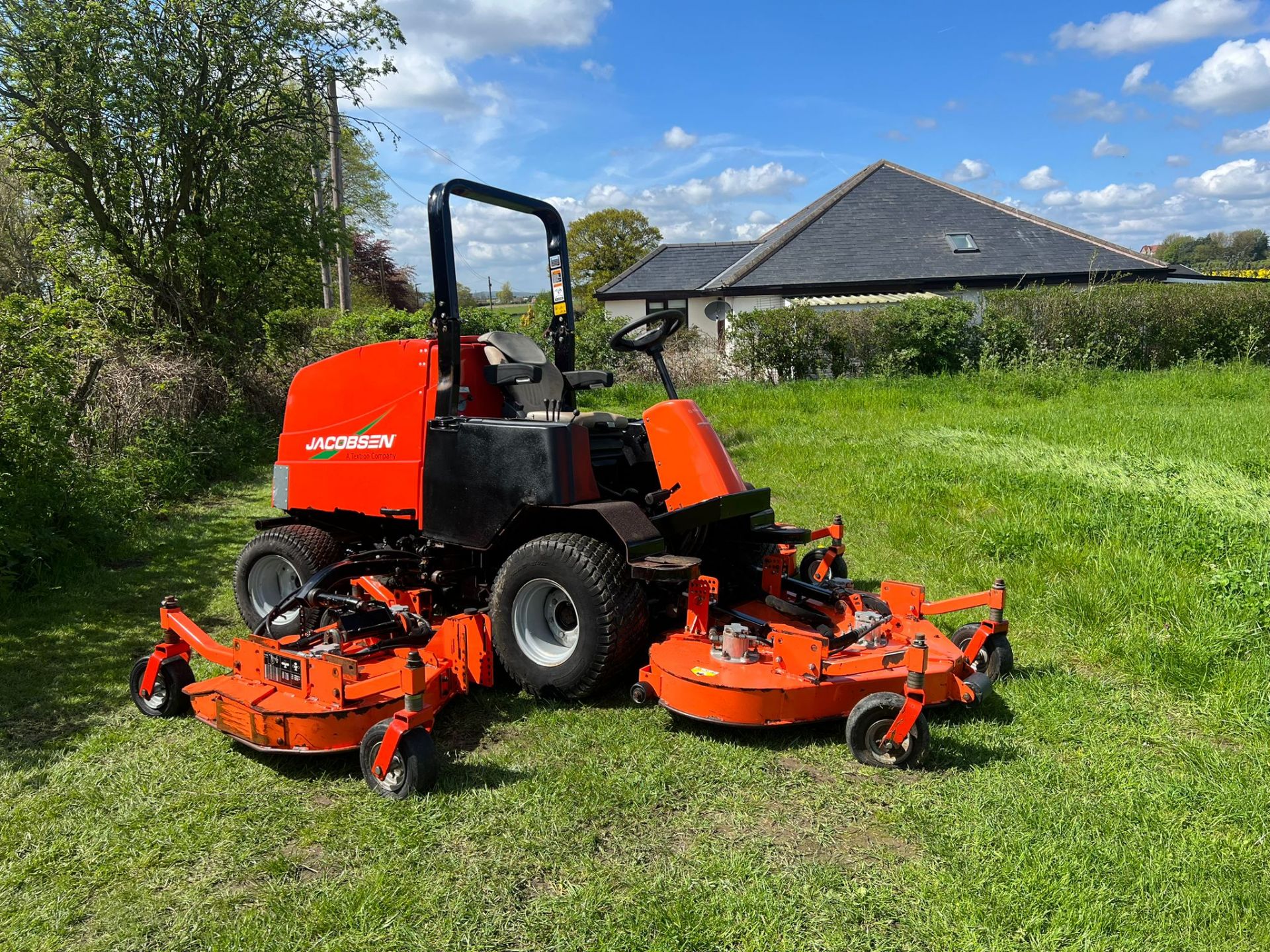 2013 Jacobsen/Ransomes R311T 4WD Diesel Ride On Lawn Mower Batwing Mower *PLUS VAT* - Image 4 of 17