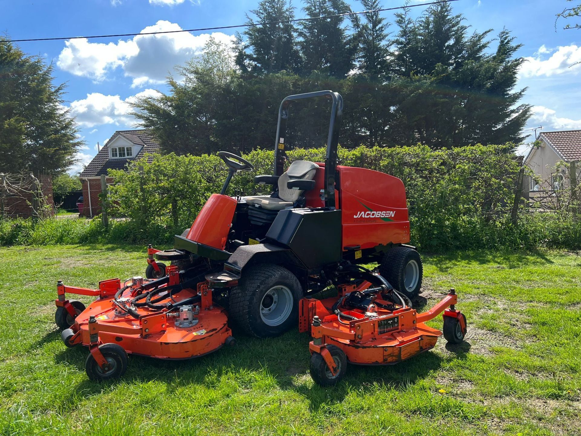 2013 Jacobsen/Ransomes R311T 4WD Diesel Ride On Lawn Mower Batwing Mower *PLUS VAT* - Image 3 of 17