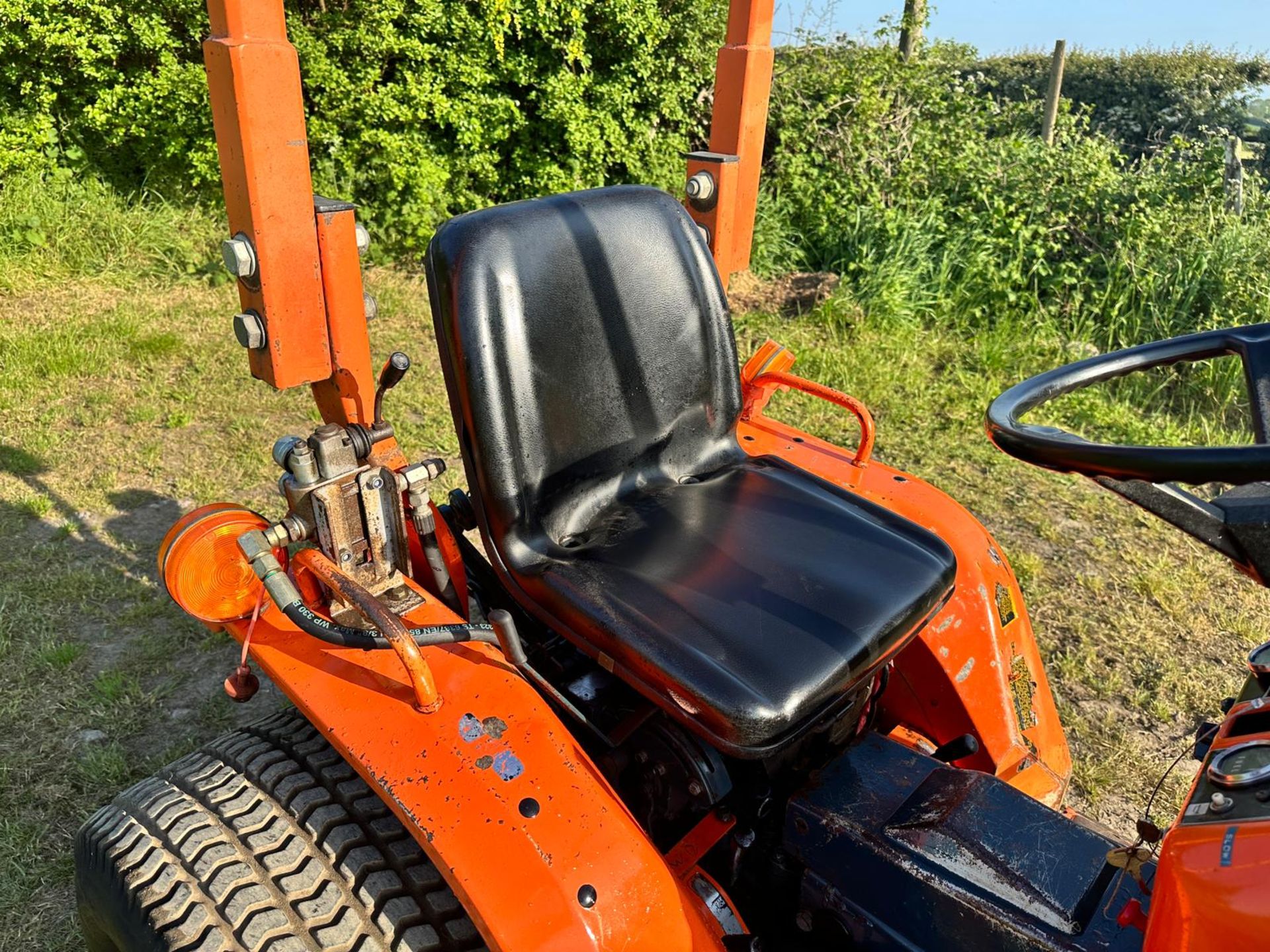 KUBOTA B7200HST 17HP 4WD COMPACT TRACTOR *PLUS VAT* - Image 12 of 14