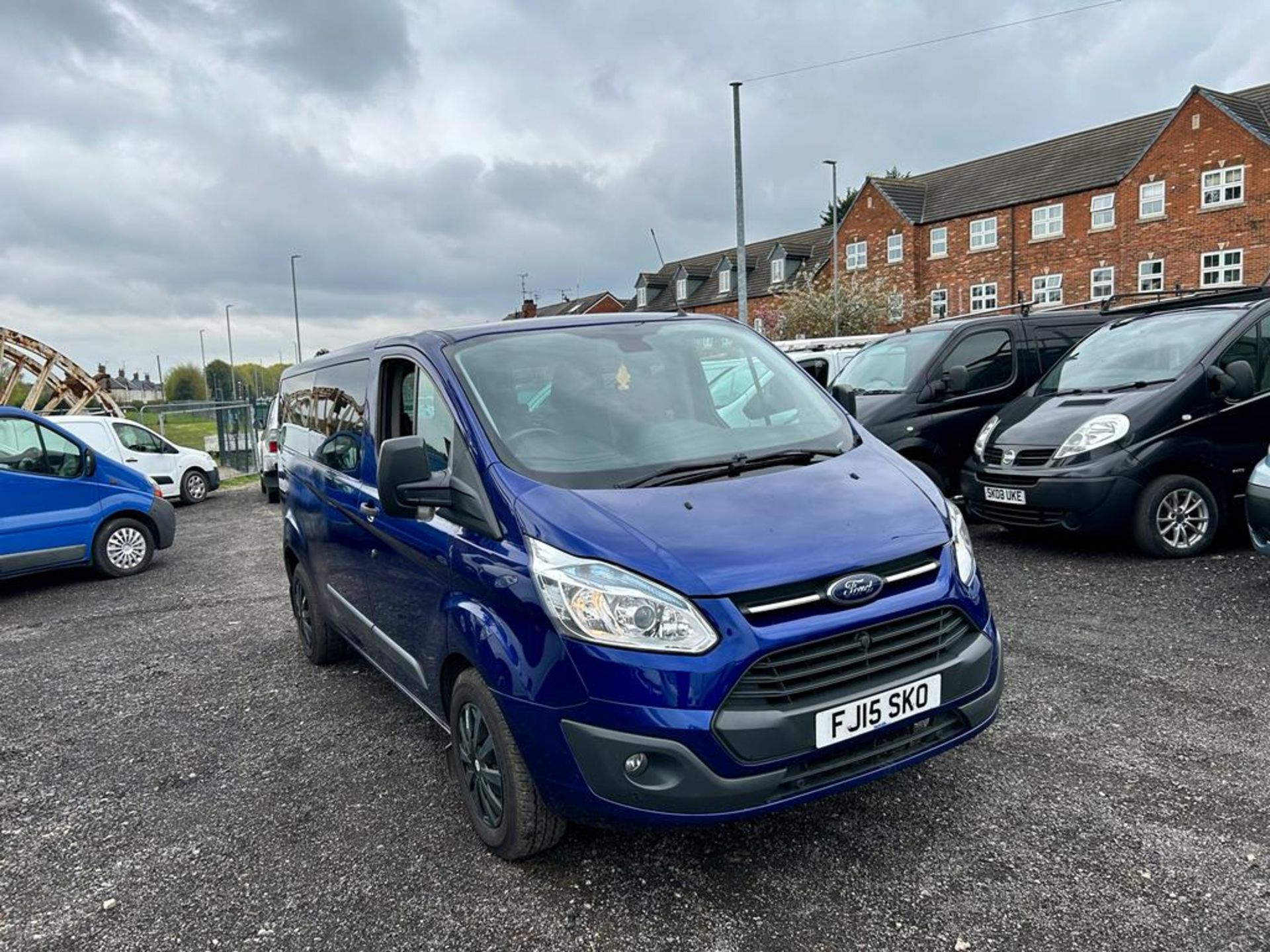 2015 FORD TRANSIT CUSTOM 330 TREND E-TEC BLUE MPV *NO VAT* - Image 2 of 22