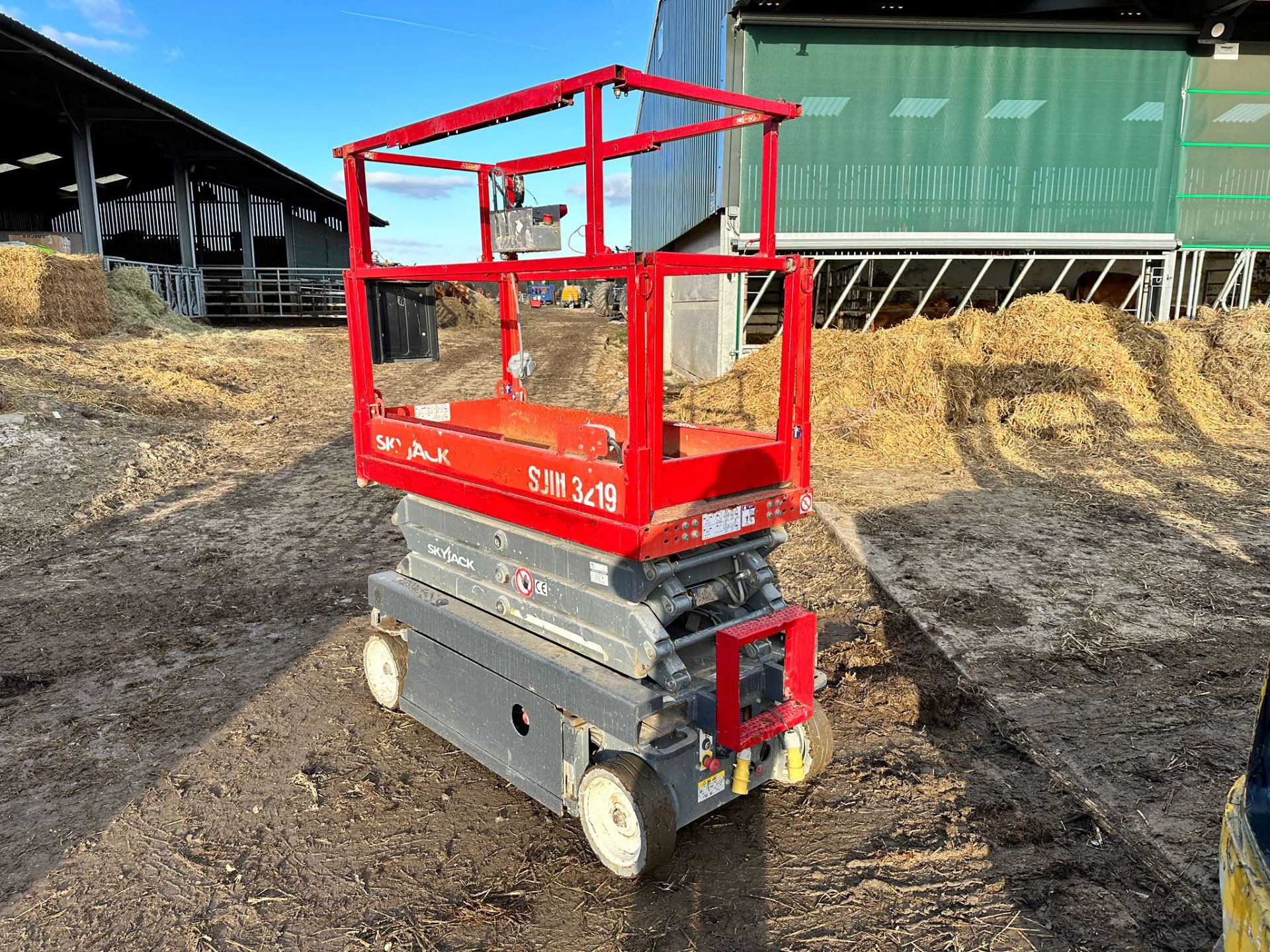 Skyjack SJIII-3219 Scissor Lift *PLUS VAT* - Image 2 of 13