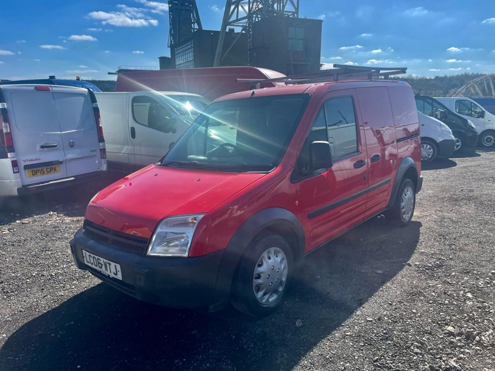 2006 FORD TRAN CONNECT L 200 TD SWB RED PANEL VAN *NO VAT* - Image 2 of 10