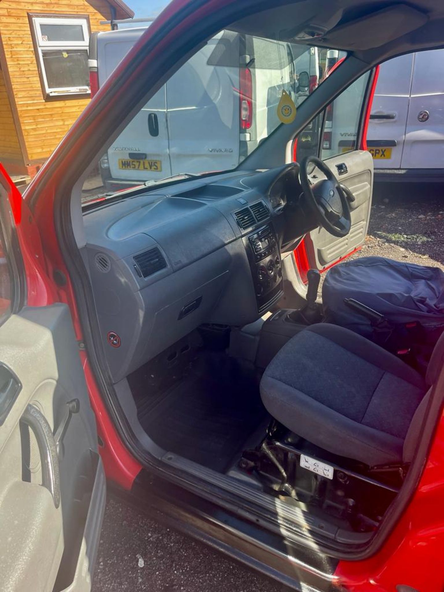 2006 FORD TRAN CONNECT L 200 TD SWB RED PANEL VAN *NO VAT* - Image 10 of 10