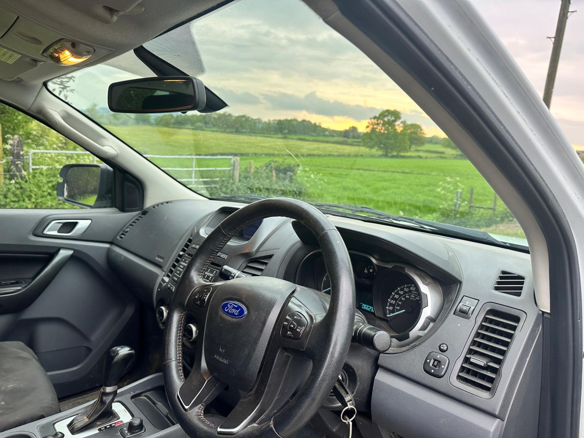 2015 FORD RANGER WILDTRAK 4X4 TDCI AUTOMATIC WHITE PICK UP *PLUS VAT* - Image 18 of 29