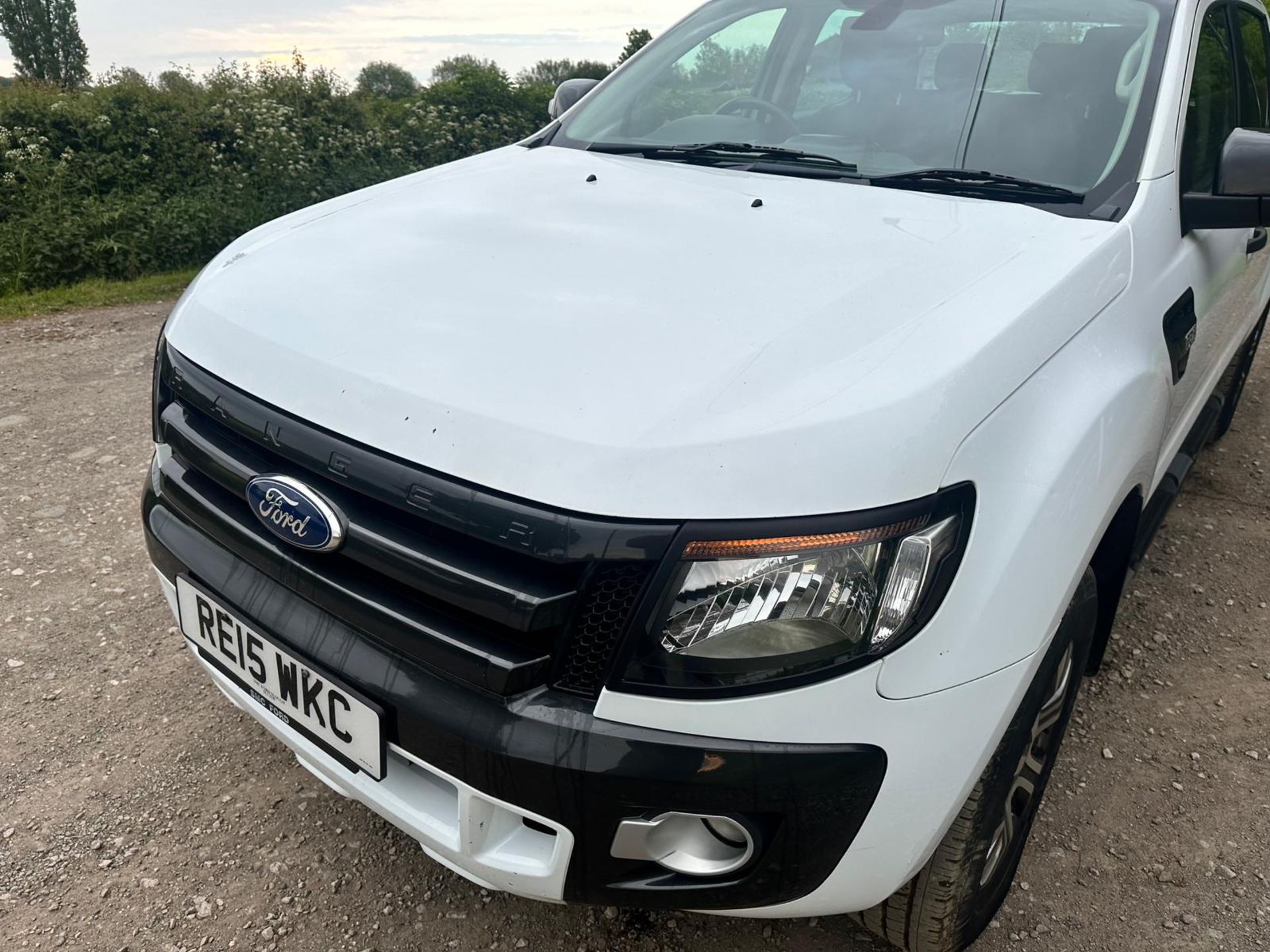 2015 FORD RANGER WILDTRAK 4X4 TDCI AUTOMATIC WHITE PICK UP *PLUS VAT* - Image 2 of 29