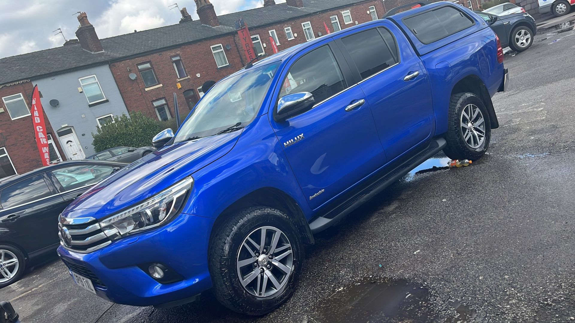 2019 TOYOTA HILUX INVINCIBLE D-4D 4WDDCB A BLUE PICK UP *PLUS VAT*