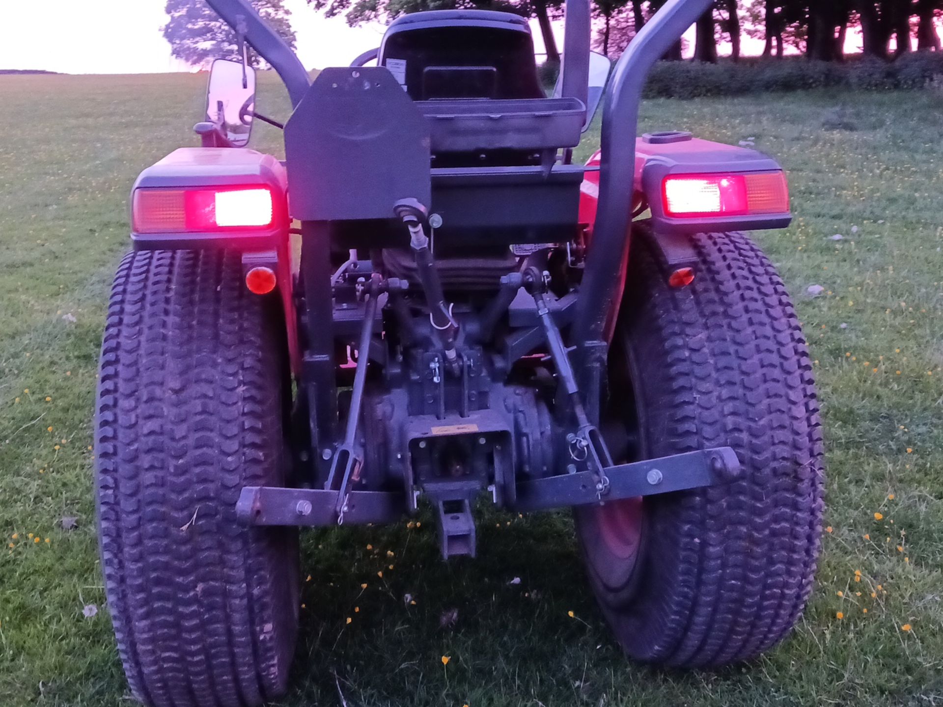 2018 Kubota L1361 Tractor *NO VAT* - Image 6 of 17