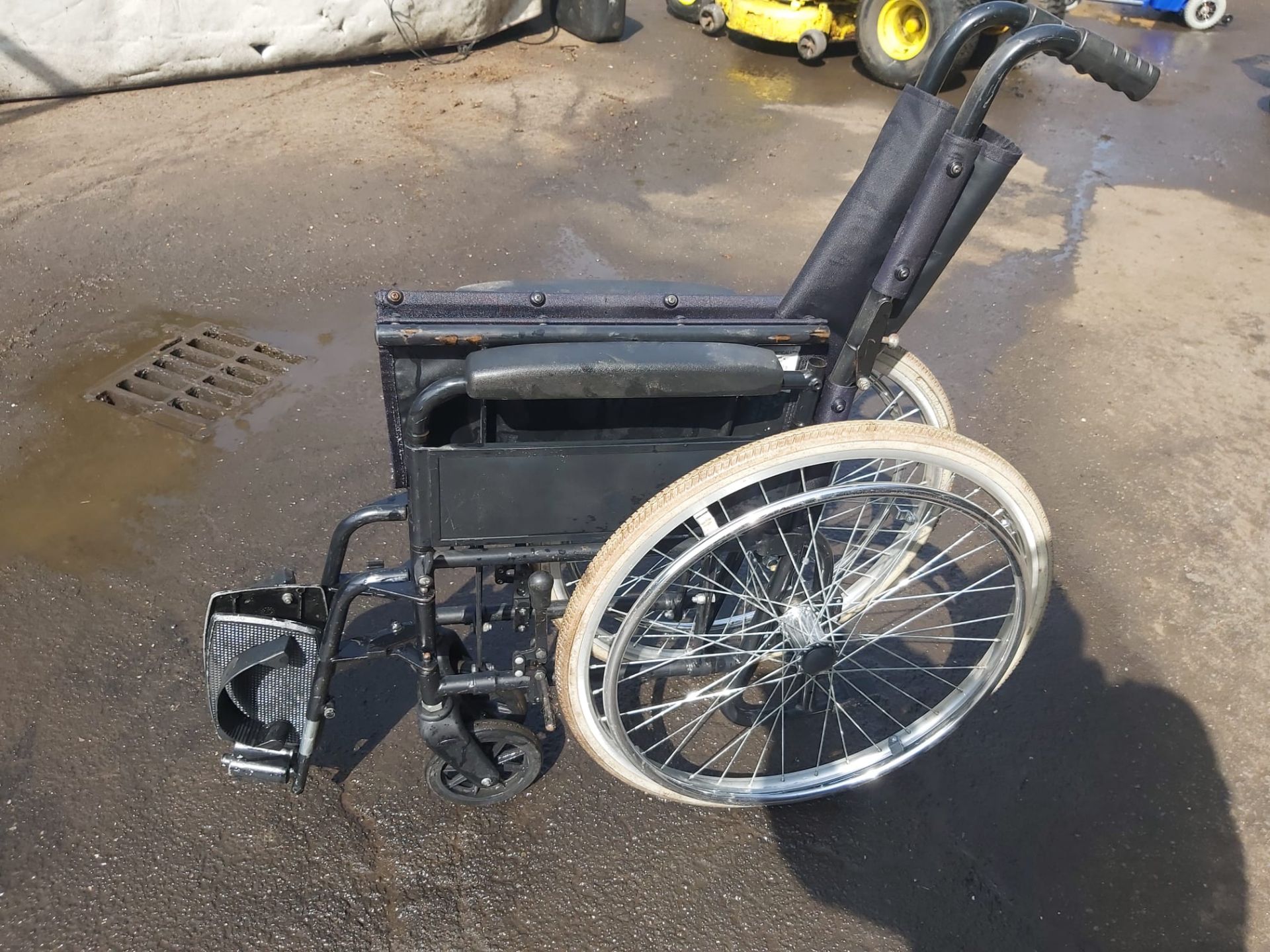 Lomax Self-Propelled Wheelchair *NO VAT* - Image 4 of 4