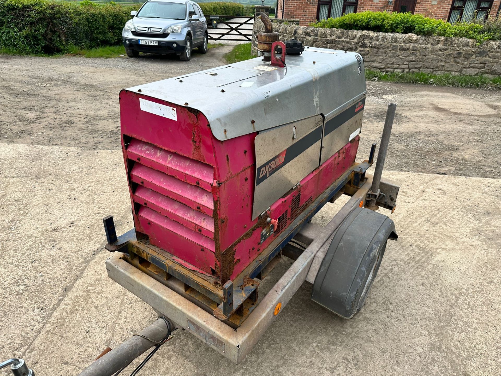RED-A-ARC DX300E BY LINCOLN ELECTRIC 10KVA TOWBEHIND DIESEL WELDER GENERATOR *PLUS VAT*