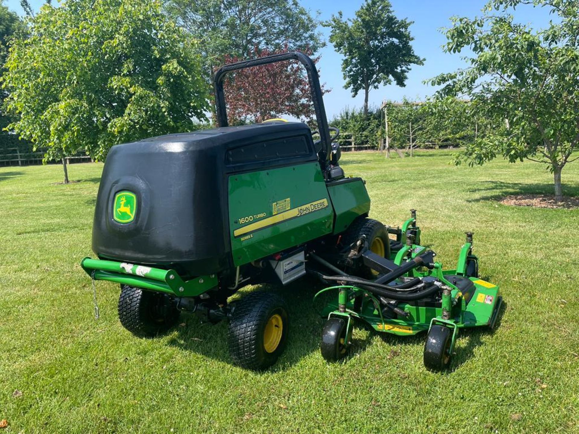 JOHN DEERE 1600 TURBO SERIES X WIDE AREA MOWER, YEAR 2011 *NO VAT* - Image 8 of 26