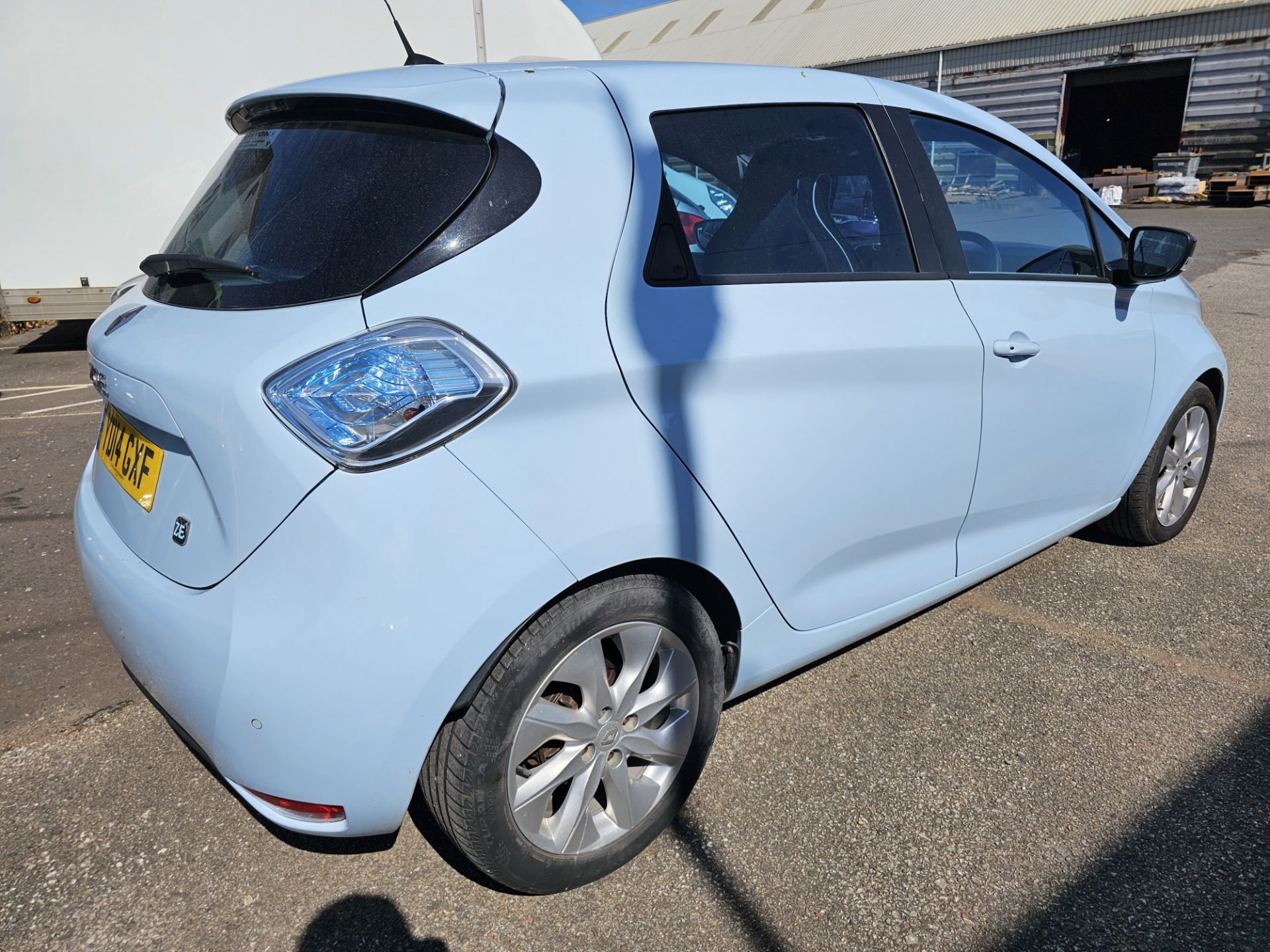 2014/14 REG RENAULT ZOE DYNAMIQUE INTENSE AUTOMATIC ELECTRIC HATCHBACK, SHOWING 1 FORMER KEEPER - Image 7 of 26