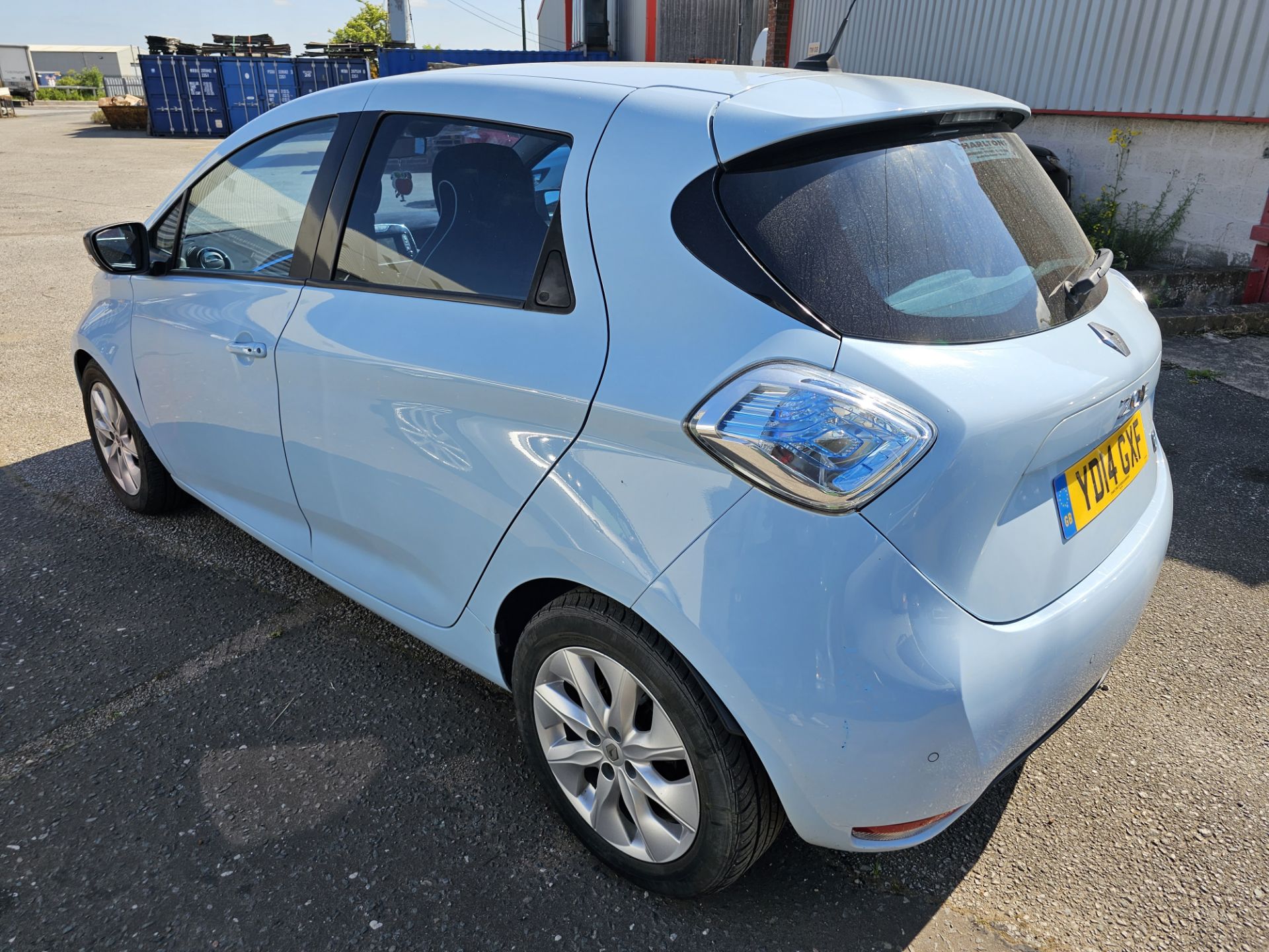 2014/14 REG RENAULT ZOE DYNAMIQUE INTENSE AUTOMATIC ELECTRIC HATCHBACK, SHOWING 1 FORMER KEEPER - Image 5 of 26