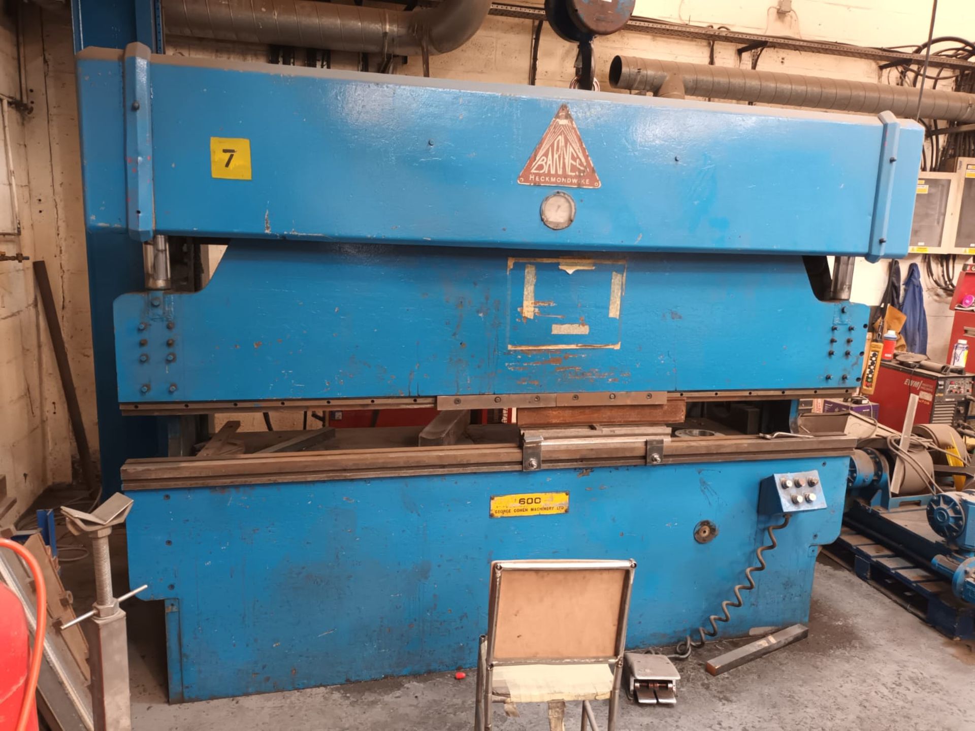 10,000 KG 3 PHASE HYDRAULIC PRESS BRAKE WITH SOME TOOLING AS SHOWN *NO VAT*