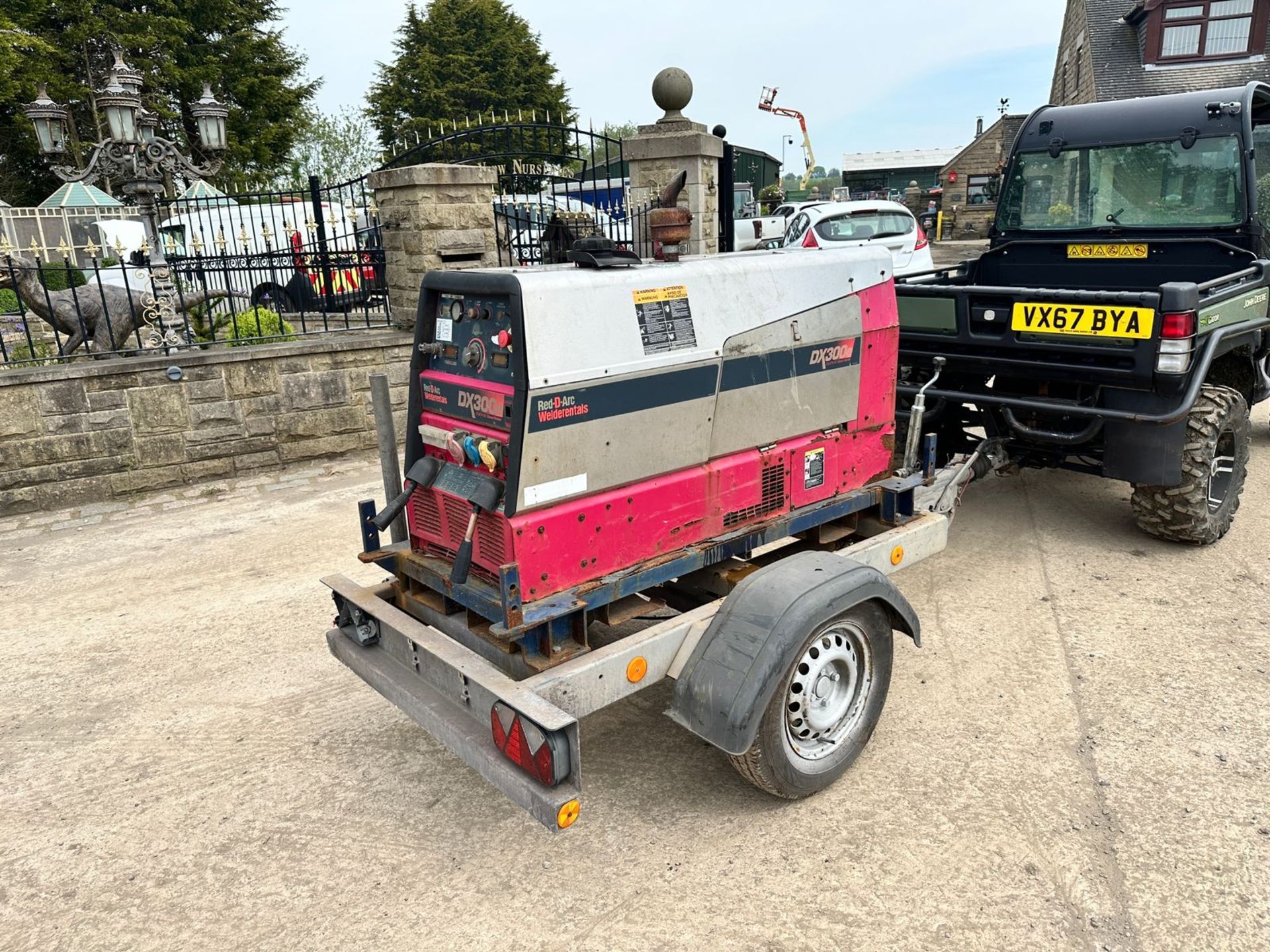 RED-A-ARC DX300E BY LINCOLN ELECTRIC 10KVA TOWBEHIND DIESEL WELDER GENERATOR *PLUS VAT* - Image 2 of 18