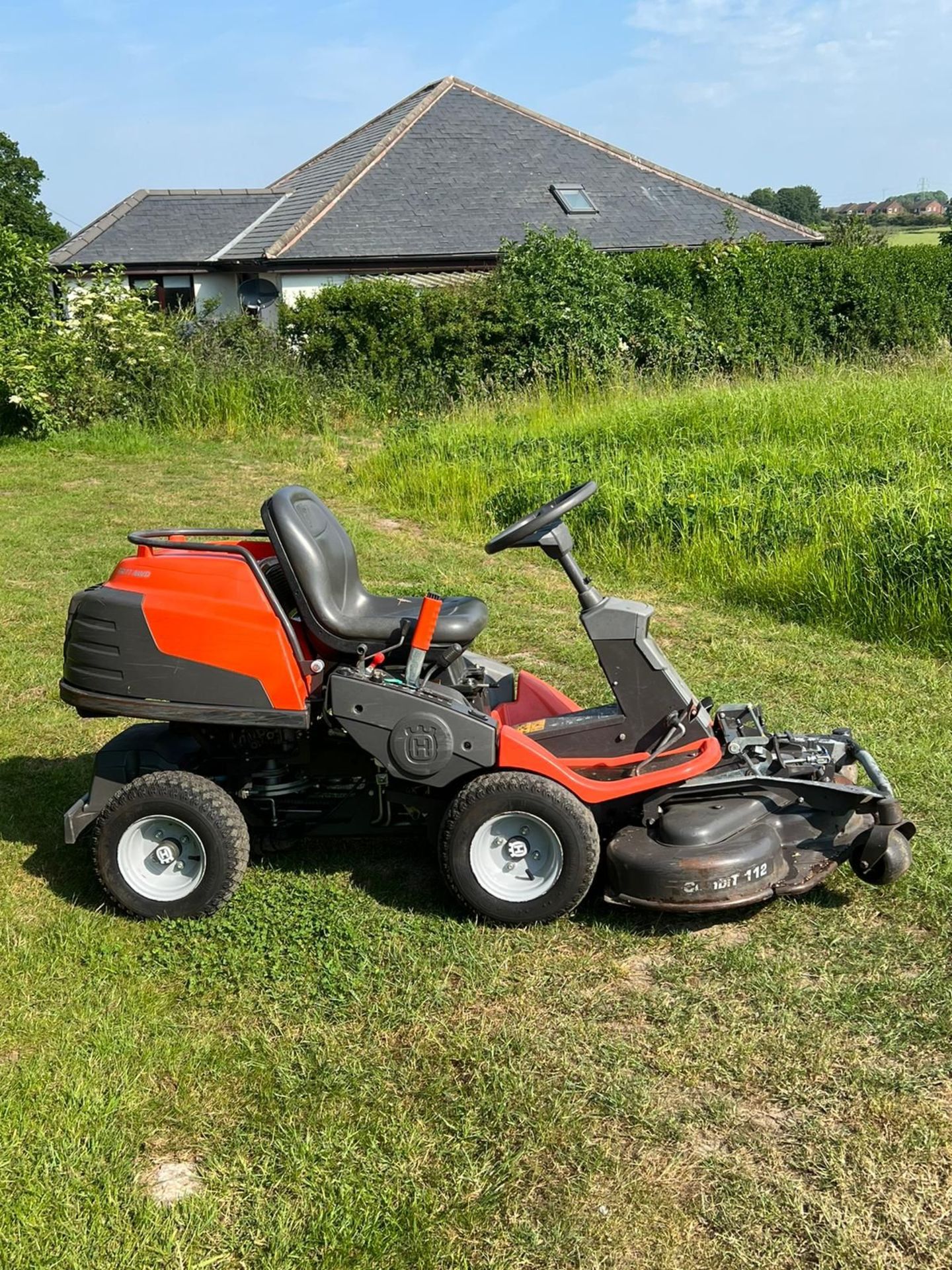 husqarna rider pr17 awd Ride on lawn mower *NO VAT* - Image 2 of 9