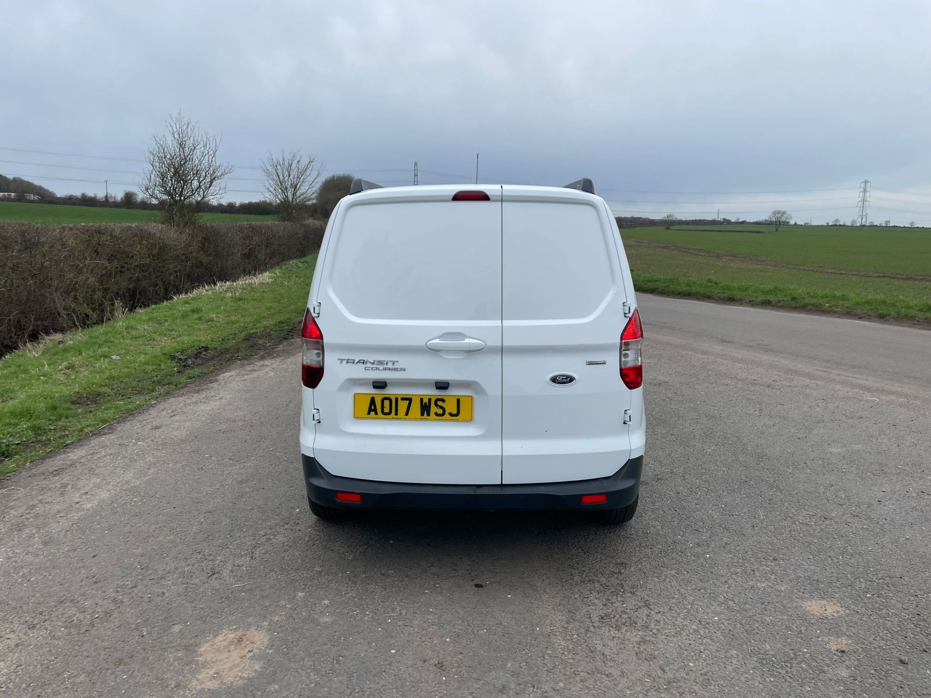 2017 FORD TRANSIT COURIER TREND WHITE PANEL VAN *NO VAT* - Image 6 of 11