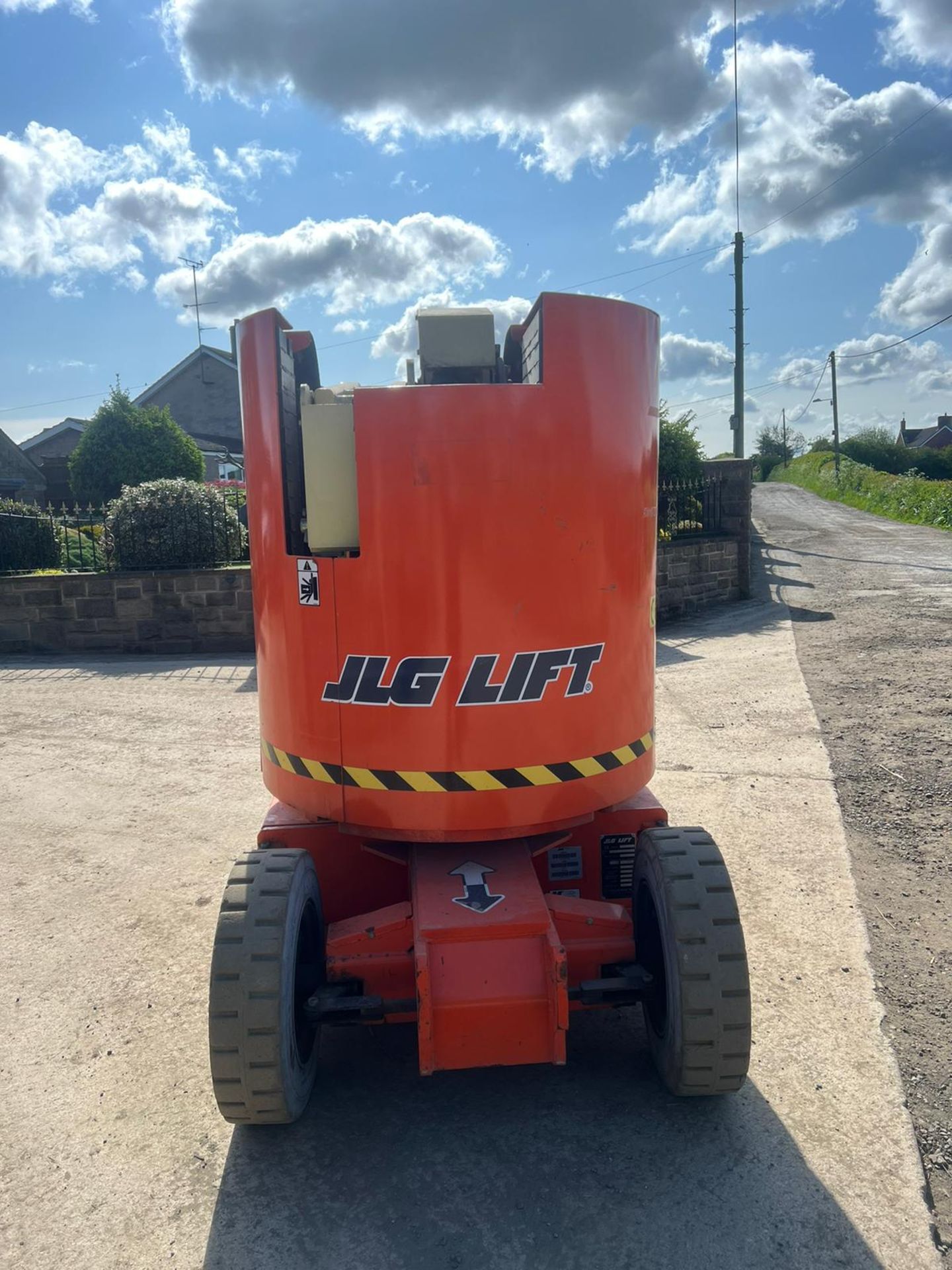 LG E300AJ Scissor Lift Boom Lift *PLUS VAT* - Image 9 of 18