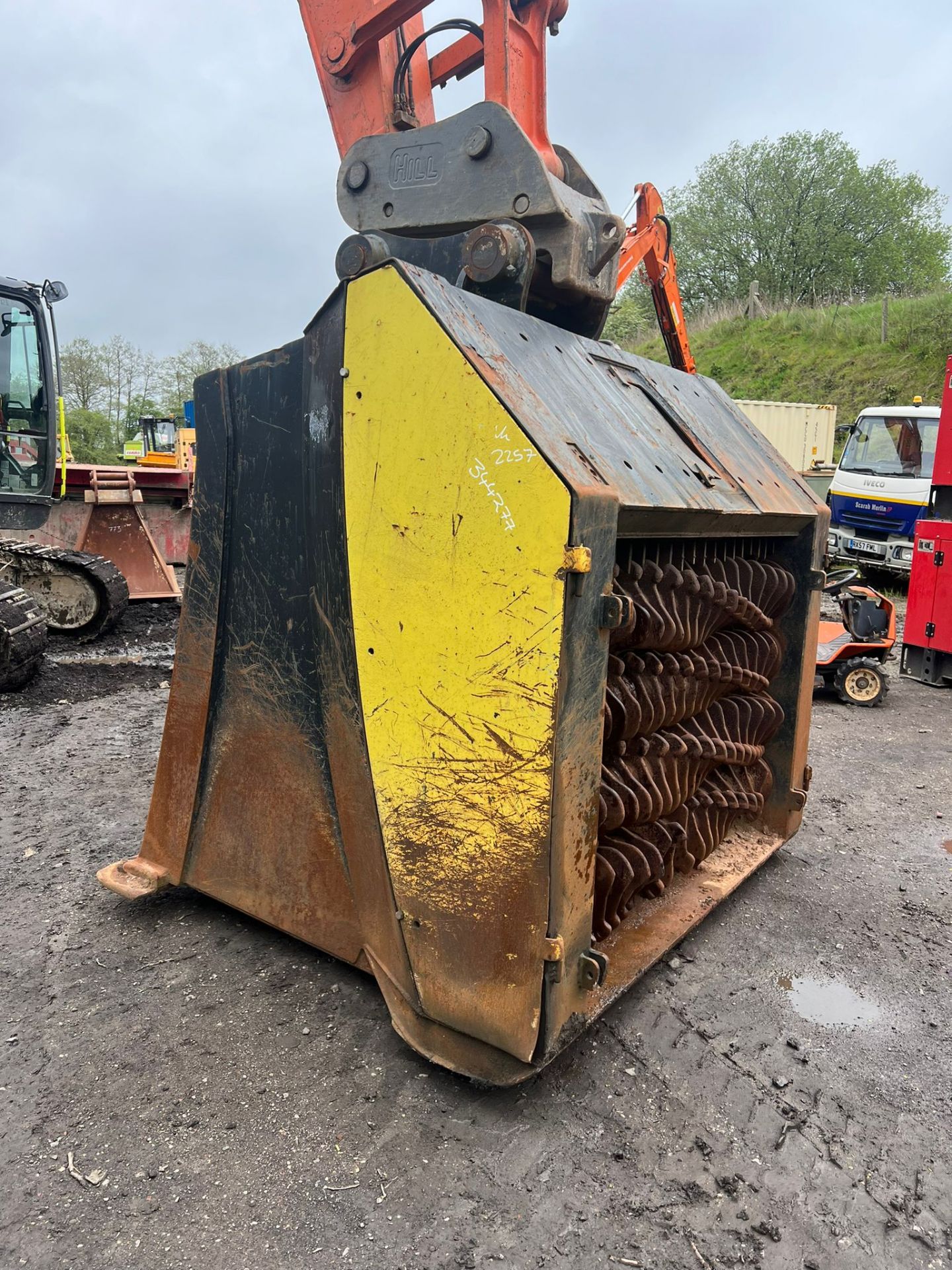 66" Hydraulic Screening Bucket 90mm Pin to suit 30 Ton Excavator *PLUS VAT* - Image 3 of 8