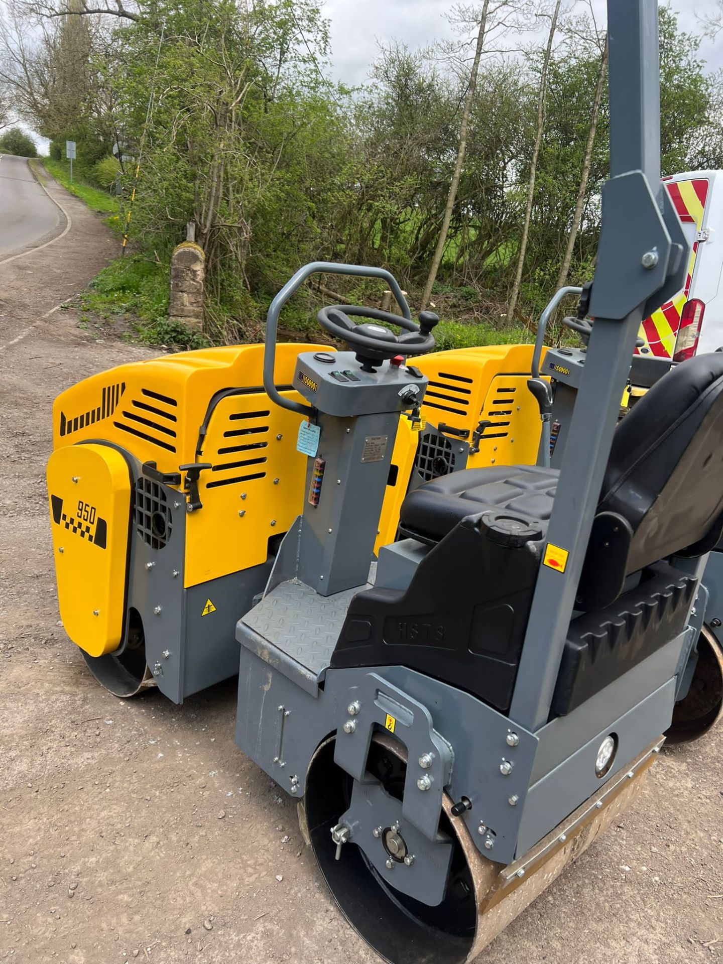 Unused Konstant 950 Double Drum Ride On Vibrating Road Roller *PLUS VAT* - Image 11 of 15