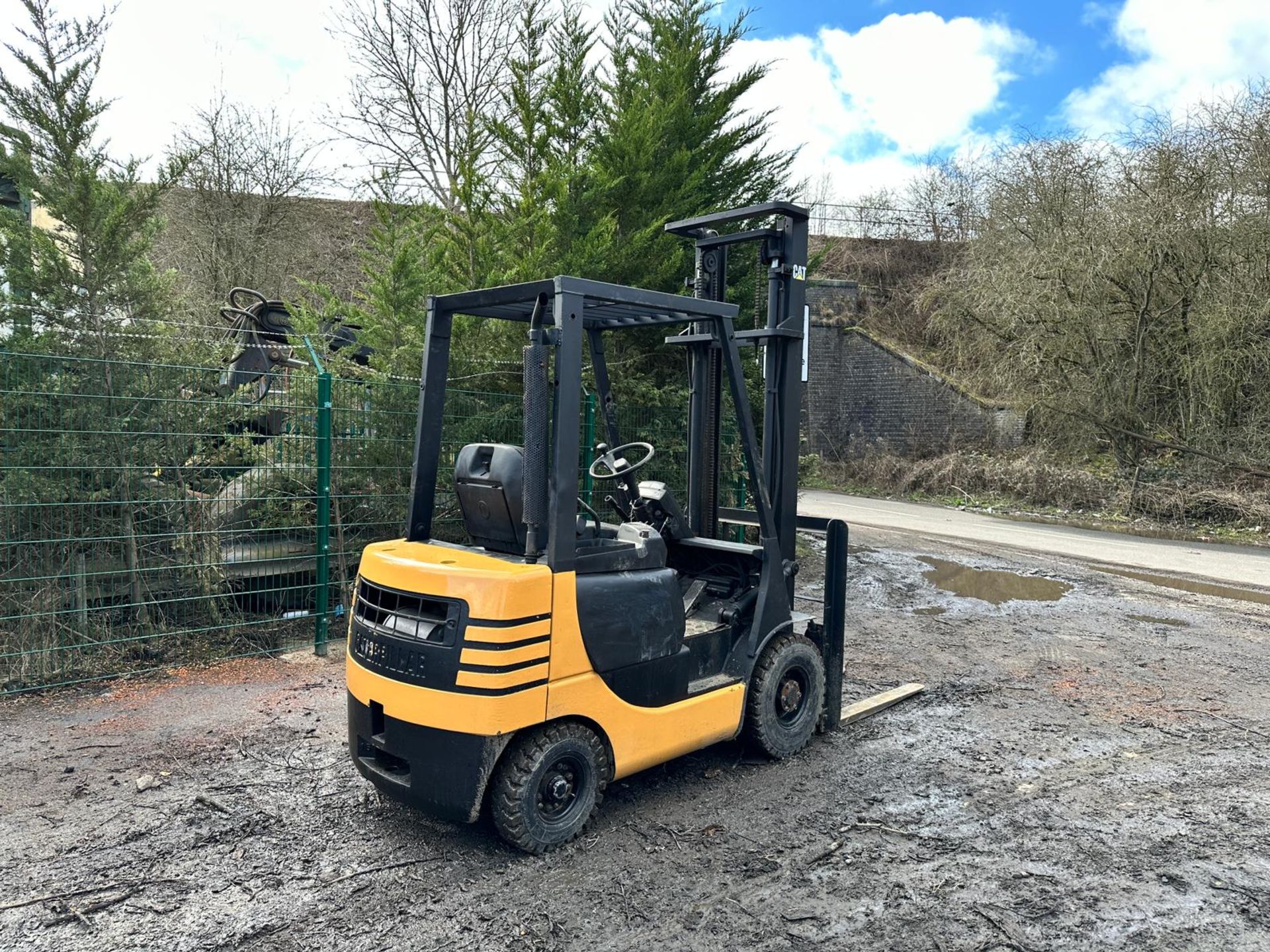 Caterpillar DP15 1.5 Ton Diesel Forklift *PLUS VAT* - Image 3 of 10