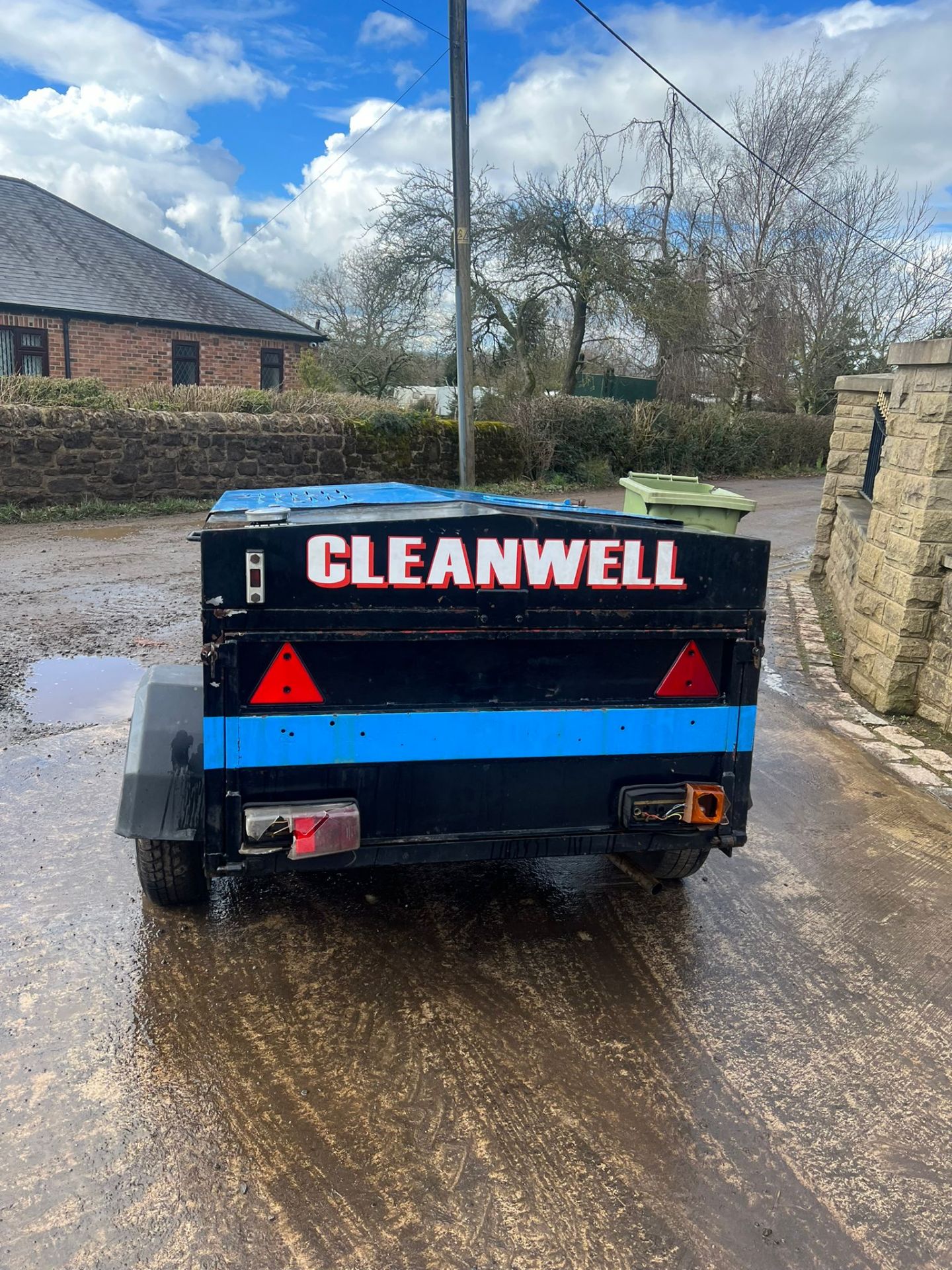 CLEANWELL HOT/COLD STEAM CLEANER JET WASH *PLUS VAT* - Image 7 of 10