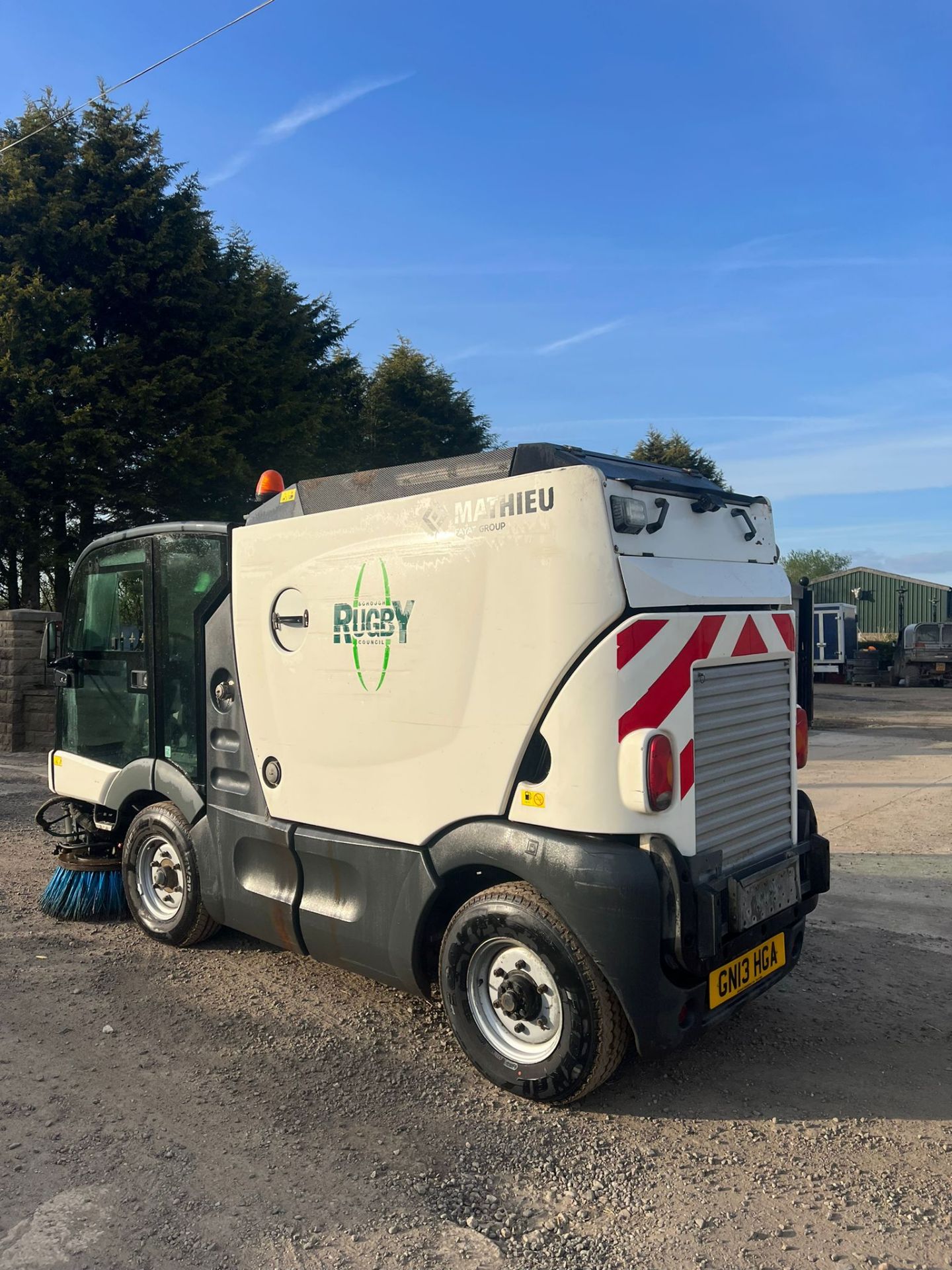 2013 Mathieu Azurs 200 Compact Sweeper Road Sweeper *PLUS VAT* - Image 6 of 15