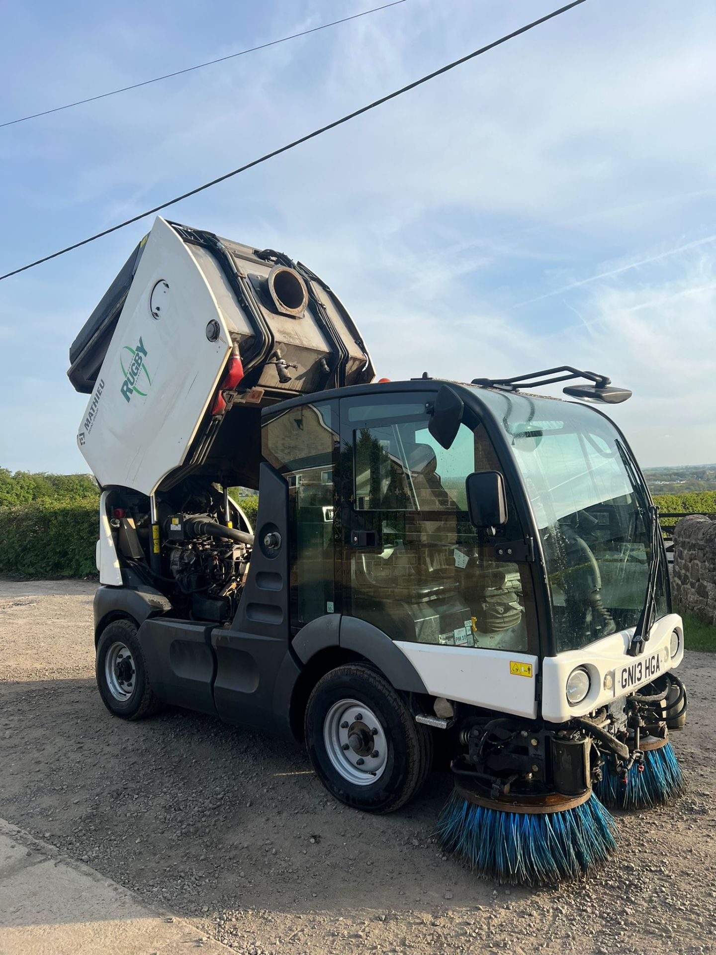 2013 Mathieu Azurs 200 Compact Sweeper Road Sweeper *PLUS VAT* - Image 8 of 15