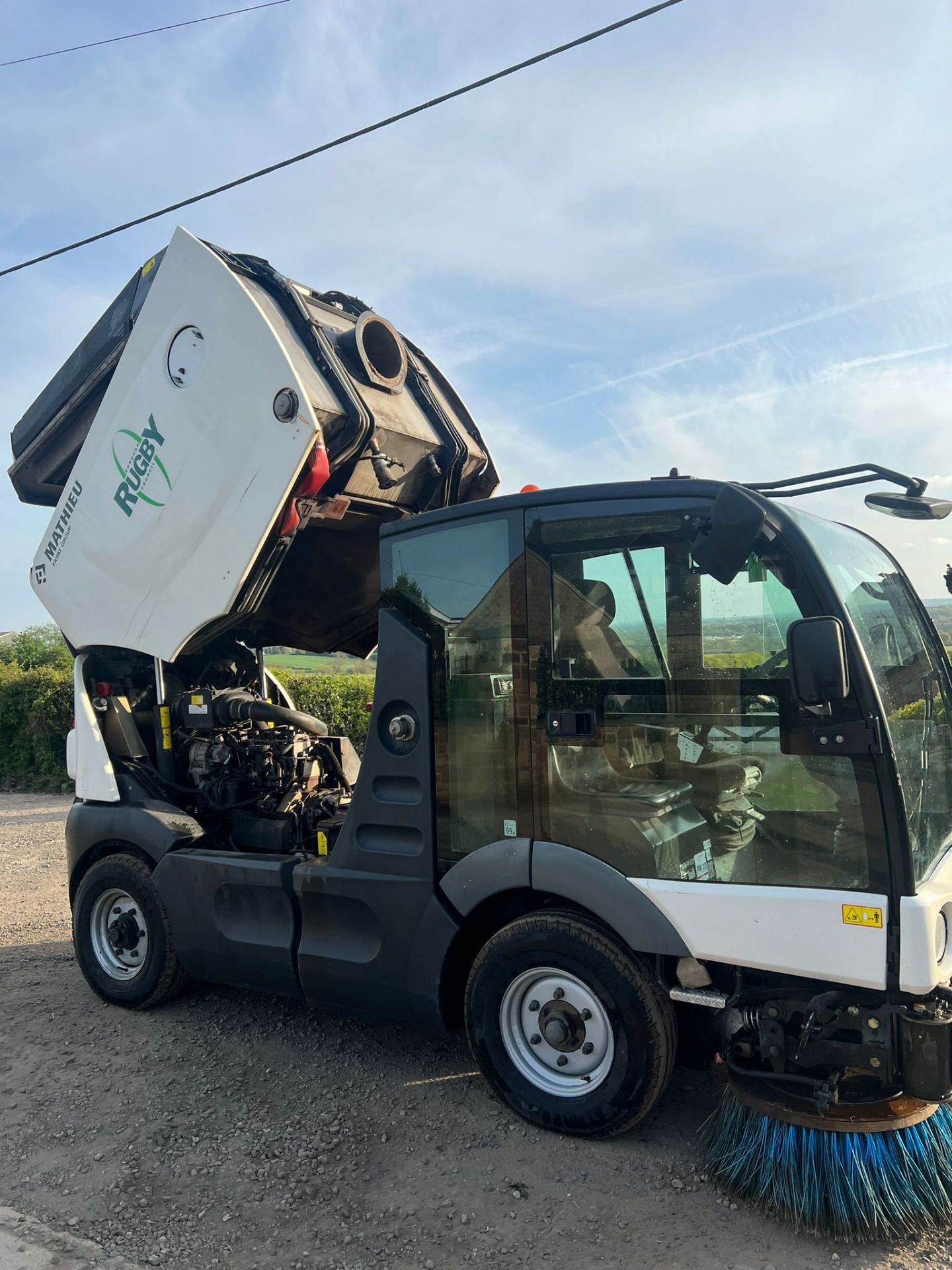 2013 Mathieu Azurs 200 Compact Sweeper Road Sweeper *PLUS VAT* - Image 9 of 15