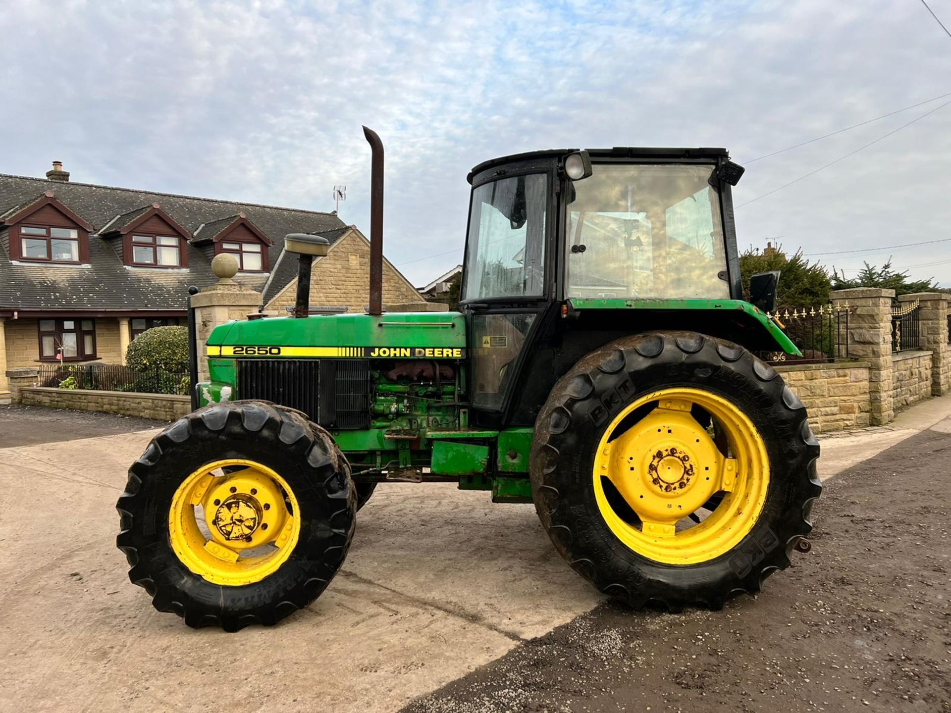 JOHN DEERE 2650 78hp 4WD TRACTOR, RUNS AND DRIVES, ROAD REGISTERED *PLUS VAT* - Image 5 of 15