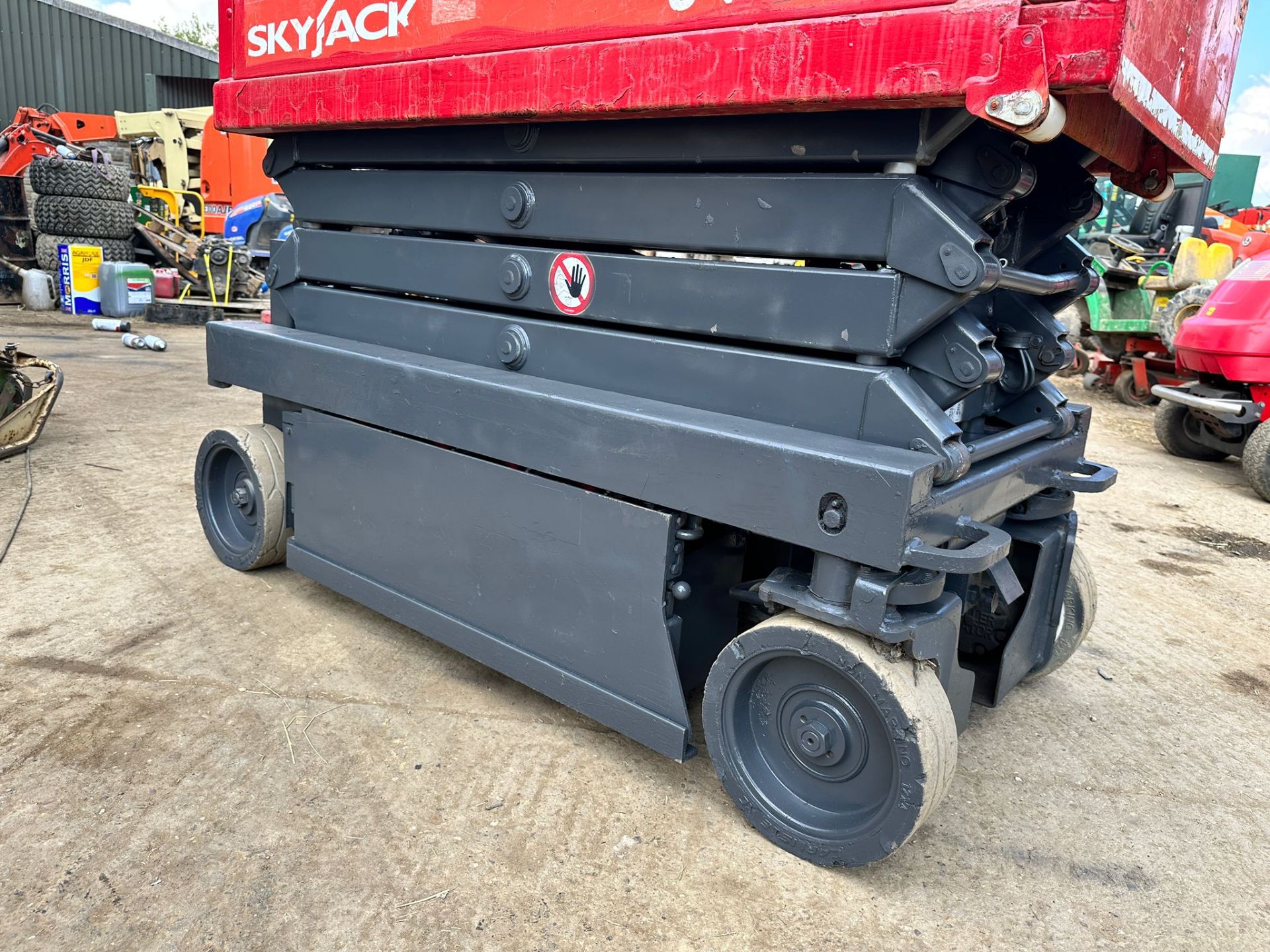 2018 SKYJACK SJIII-3219 ELECTRIC SCISSOR LIFT *PLUS VAT* - Image 6 of 12