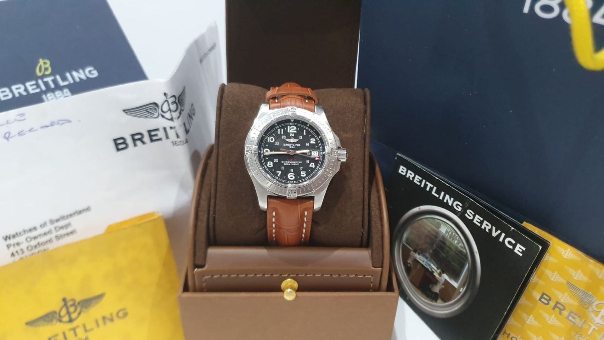 BREITLING COLT 42mm MENS SWISS WATCH With Service Papers NO VAT