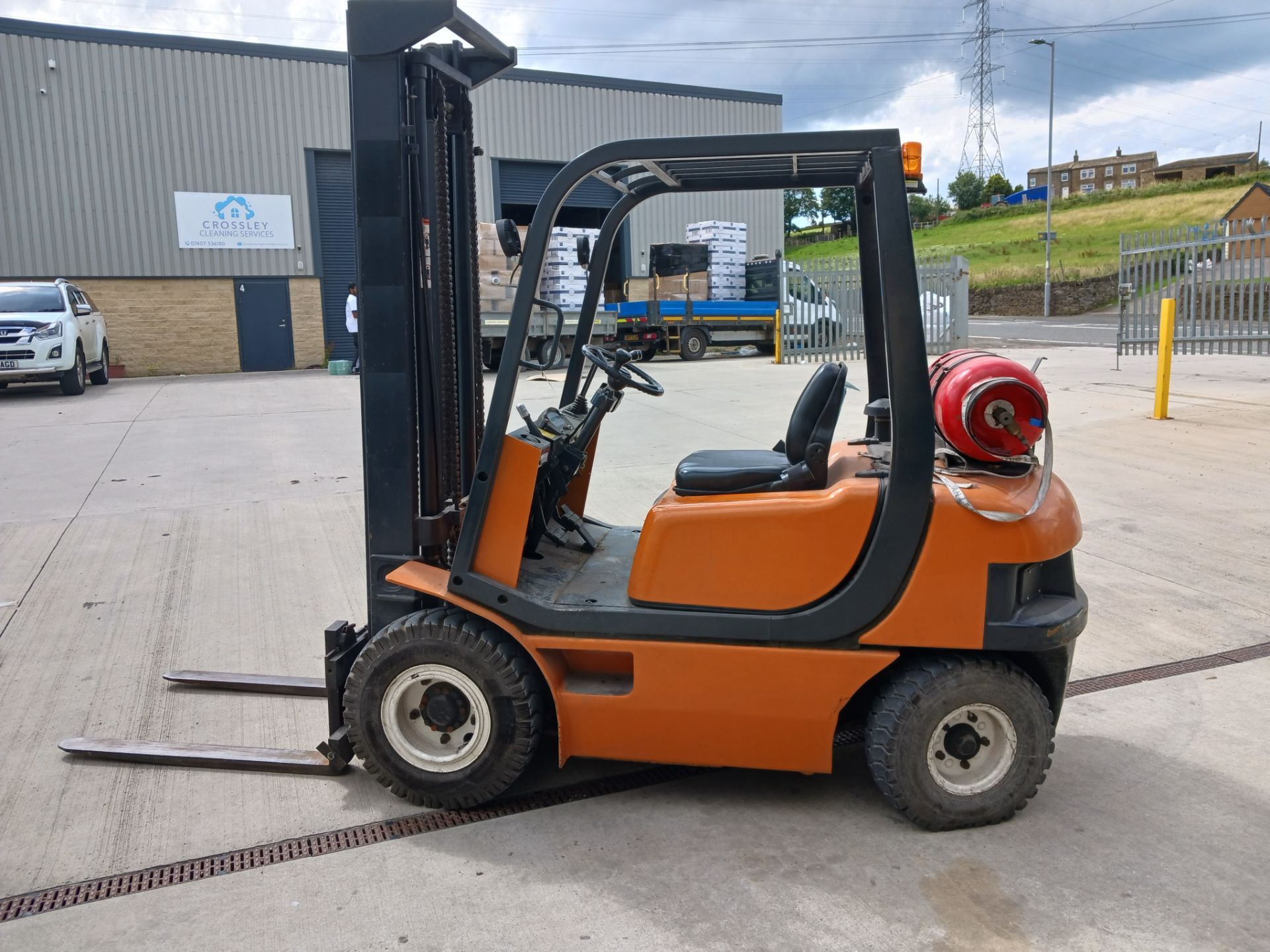 2012 Samsung SF 25 L LPG 2.5 Tonne Fork Lift Truck *NO VAT* - Image 4 of 7