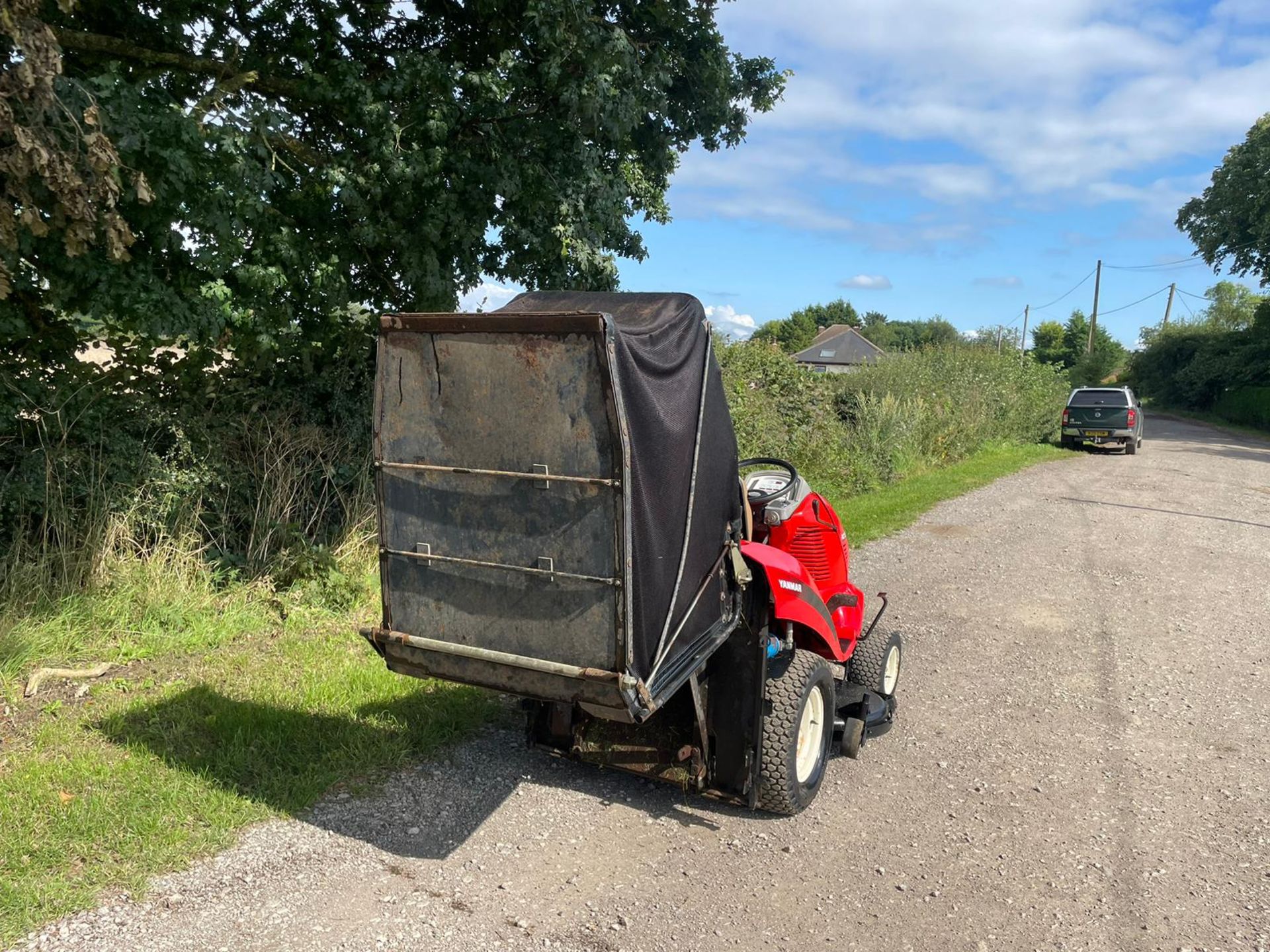 YANMAR RD18 RIDE ON LAWN MOWER *PLUS VAT* - Image 4 of 12