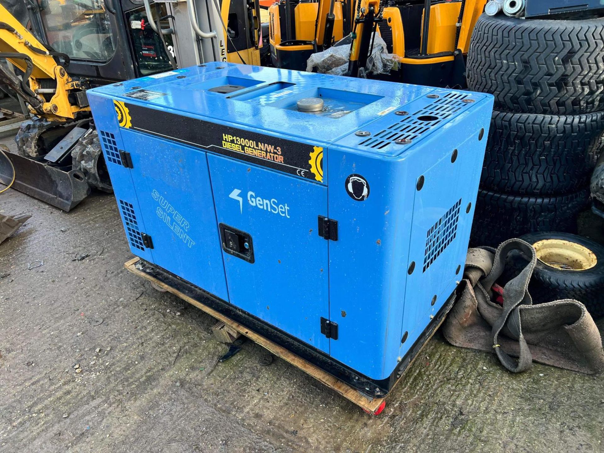 NEW/UNUSED GENSET HP13000LN/W-3 15KVA SUPER SILENT DIESEL WELDER GENERATOR *PLUS VAT* - Image 2 of 8