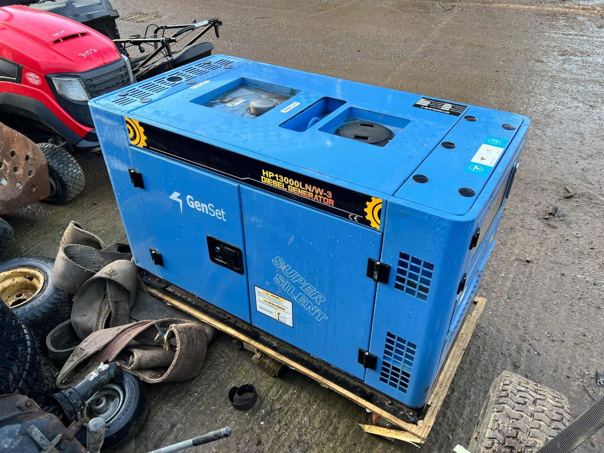 NEW/UNUSED GENSET HP13000LN/W-3 15KVA SUPER SILENT DIESEL WELDER GENERATOR *PLUS VAT* - Image 3 of 8