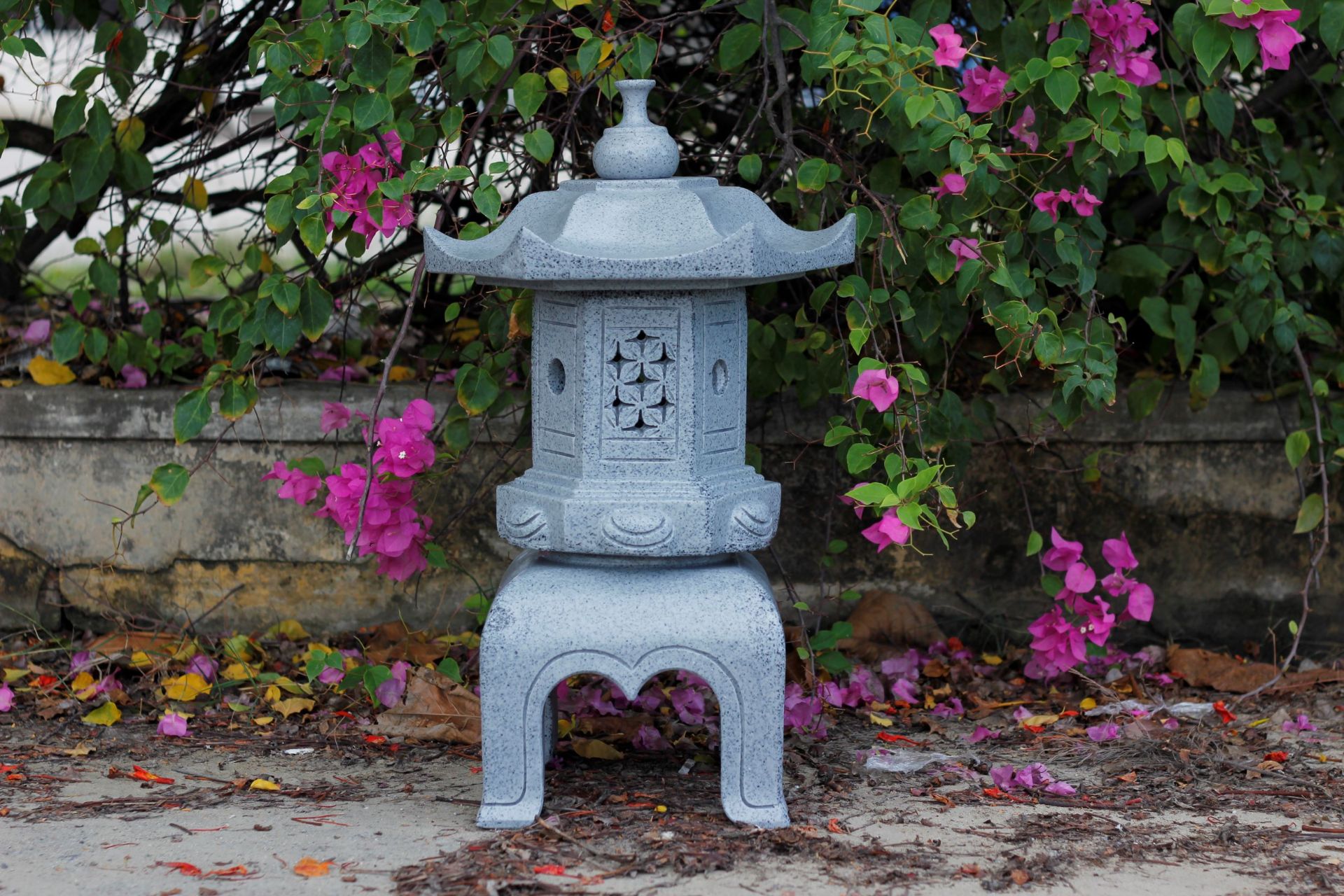 Delightful Dinova Pagoda ornaments *PLUS VAT*