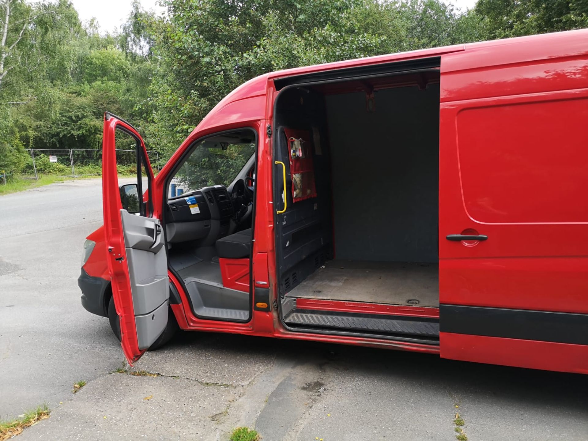 2013 MERCEDES-BENZ SPRINTER 310 CDI RED PANEL VAN *NO VAT* - Image 6 of 15