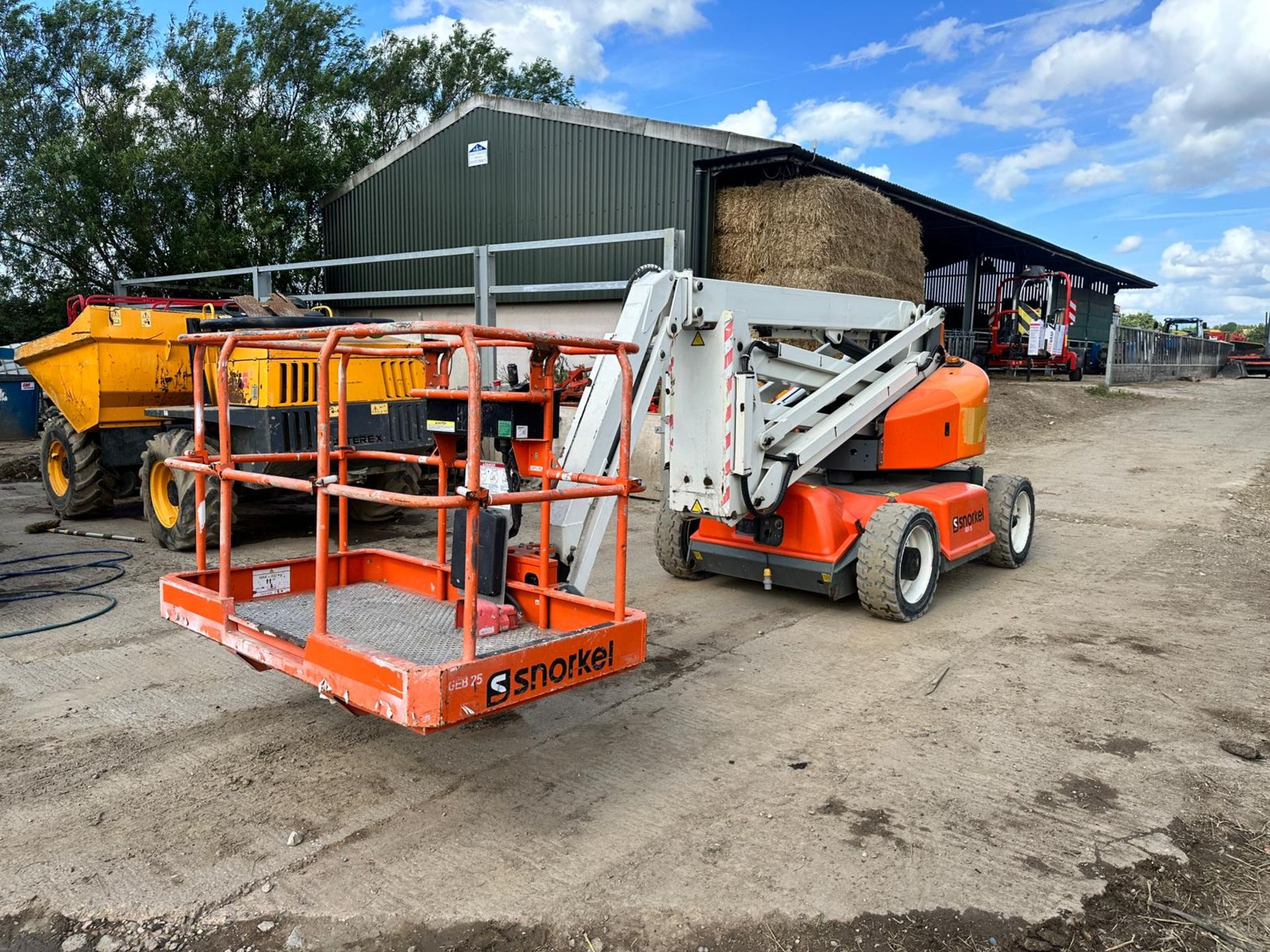 2018 SNORKEL A46JE BOOM LIFT *PLUS VAT* - Image 5 of 17