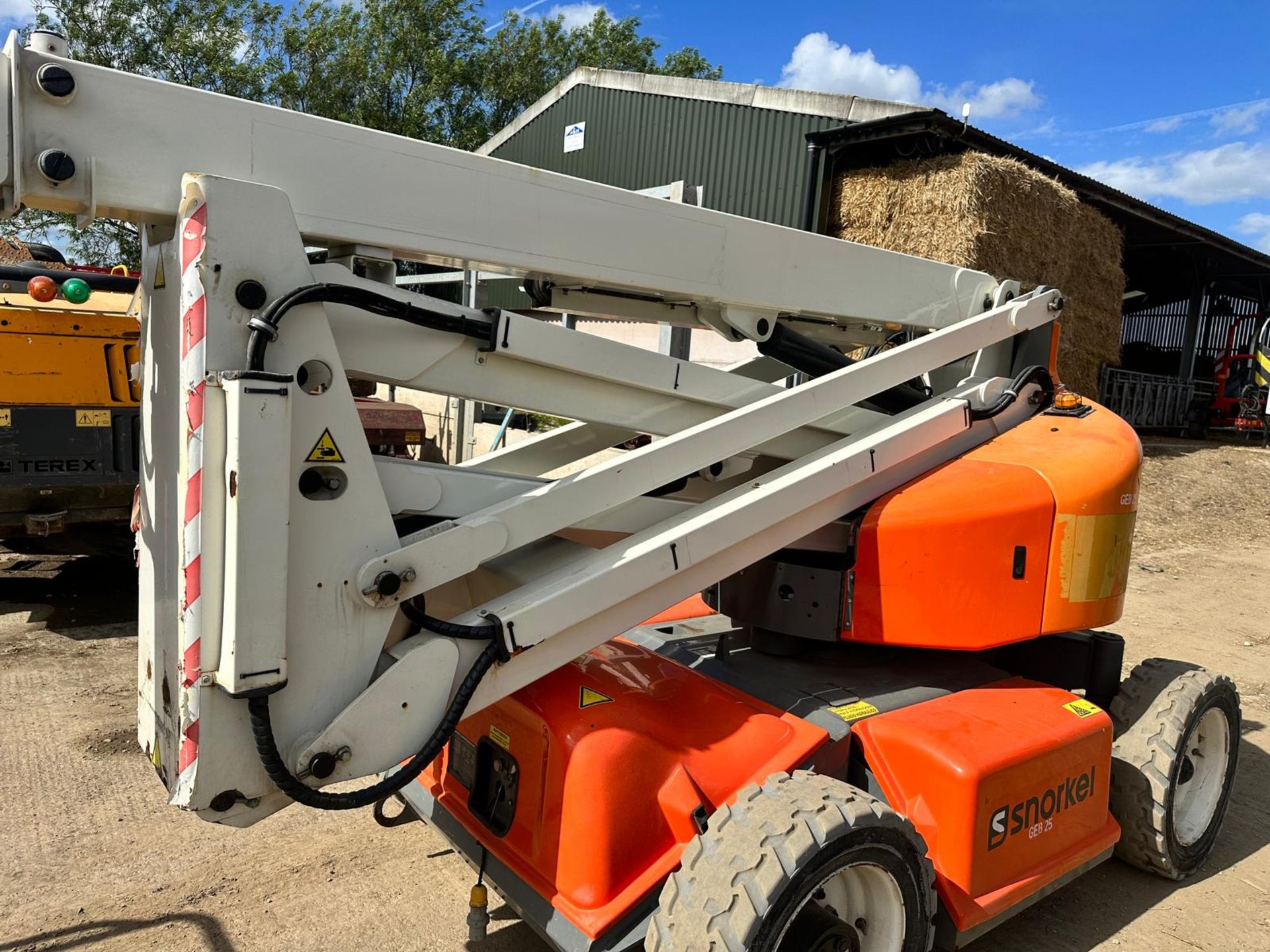 2018 SNORKEL A46JE BOOM LIFT *PLUS VAT* - Image 14 of 17