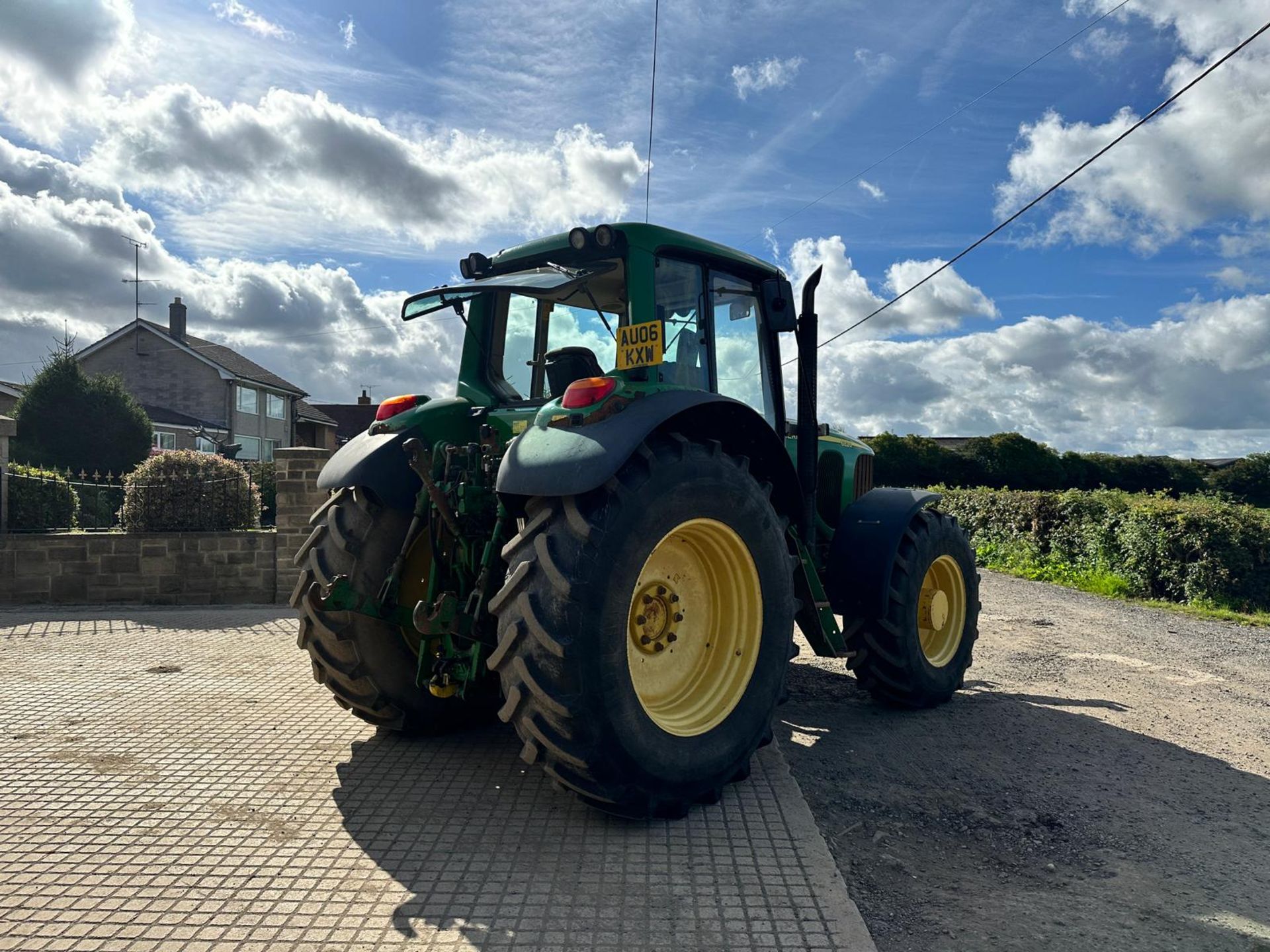 2006 JOHN DEERE 6820 135HP 4WD TRACTOR *PLUS VAT* - Image 6 of 25