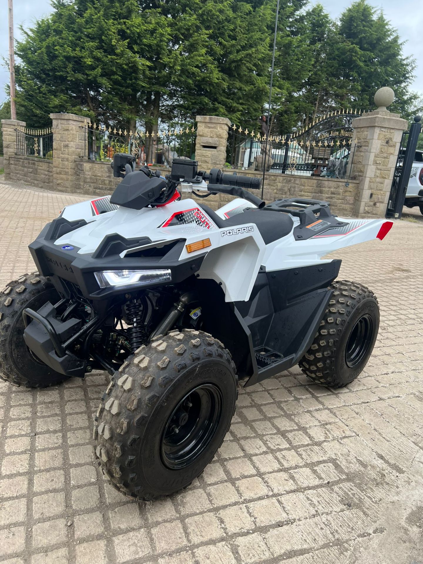 New/unused Polaris outlaw 70 quad bike *PLUS VAT* - Image 16 of 16