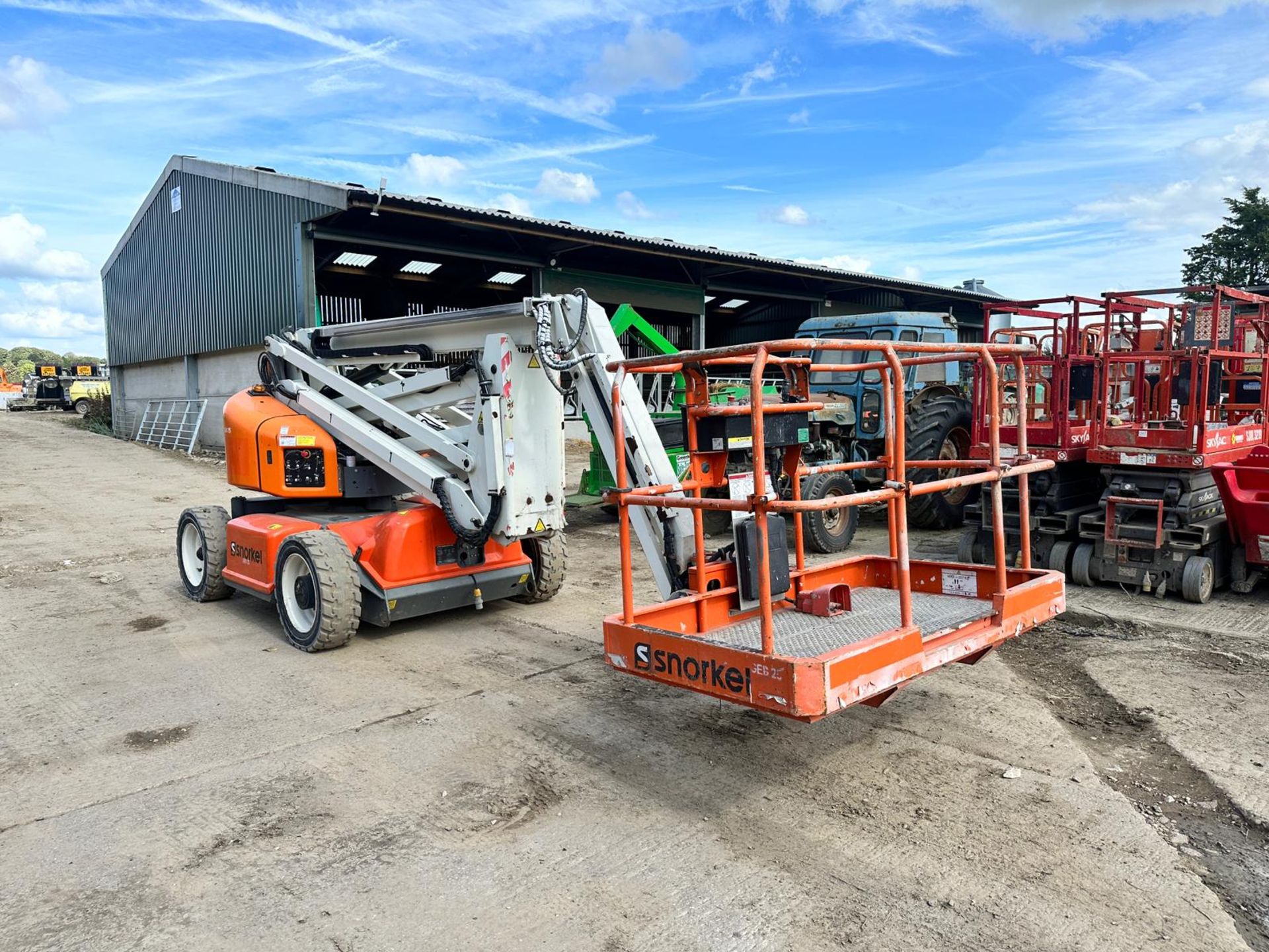 2018 SNORKEL A46JE BOOM LIFT *PLUS VAT* - Image 3 of 17