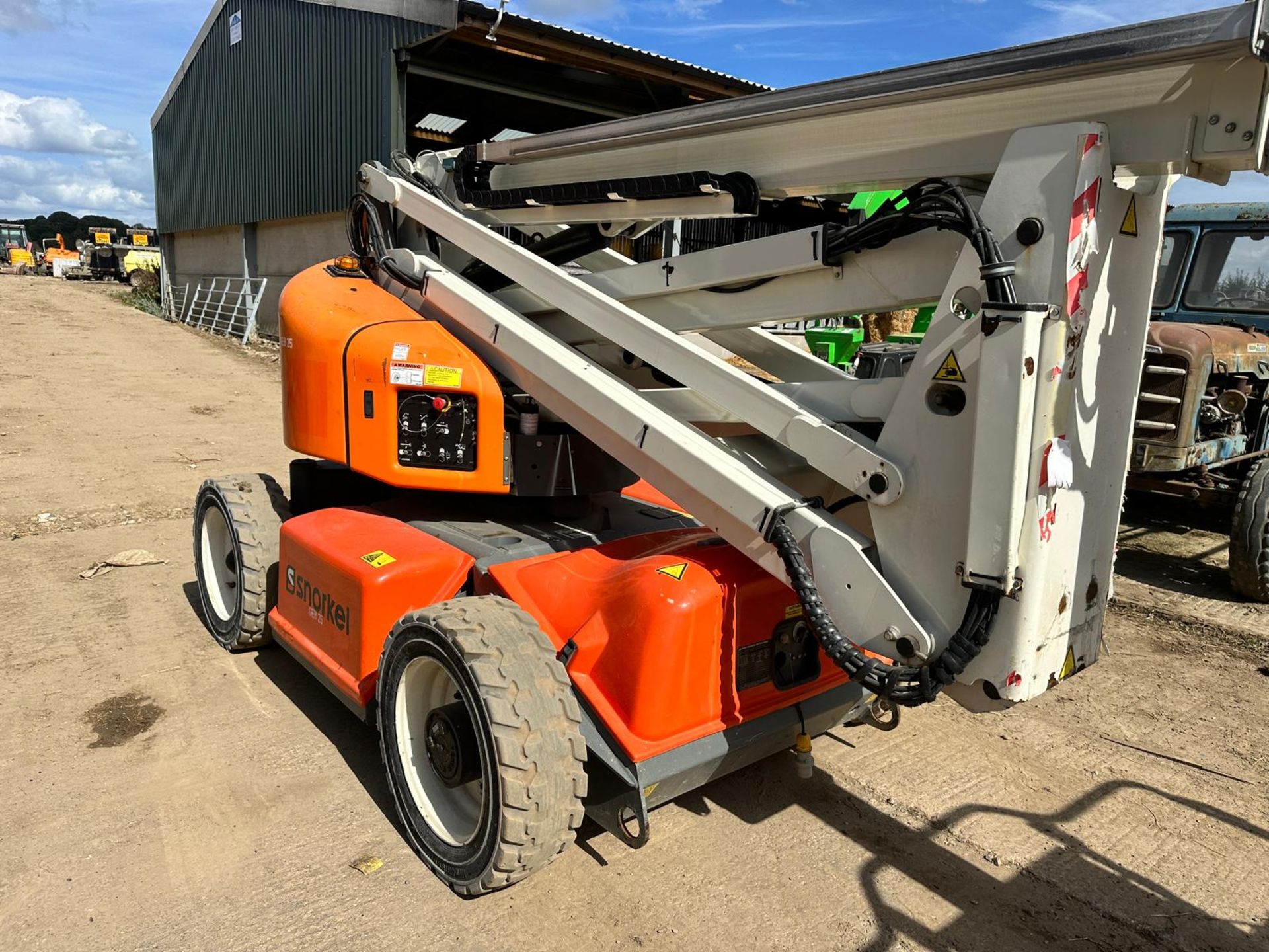 2018 SNORKEL A46JE BOOM LIFT *PLUS VAT* - Image 2 of 17