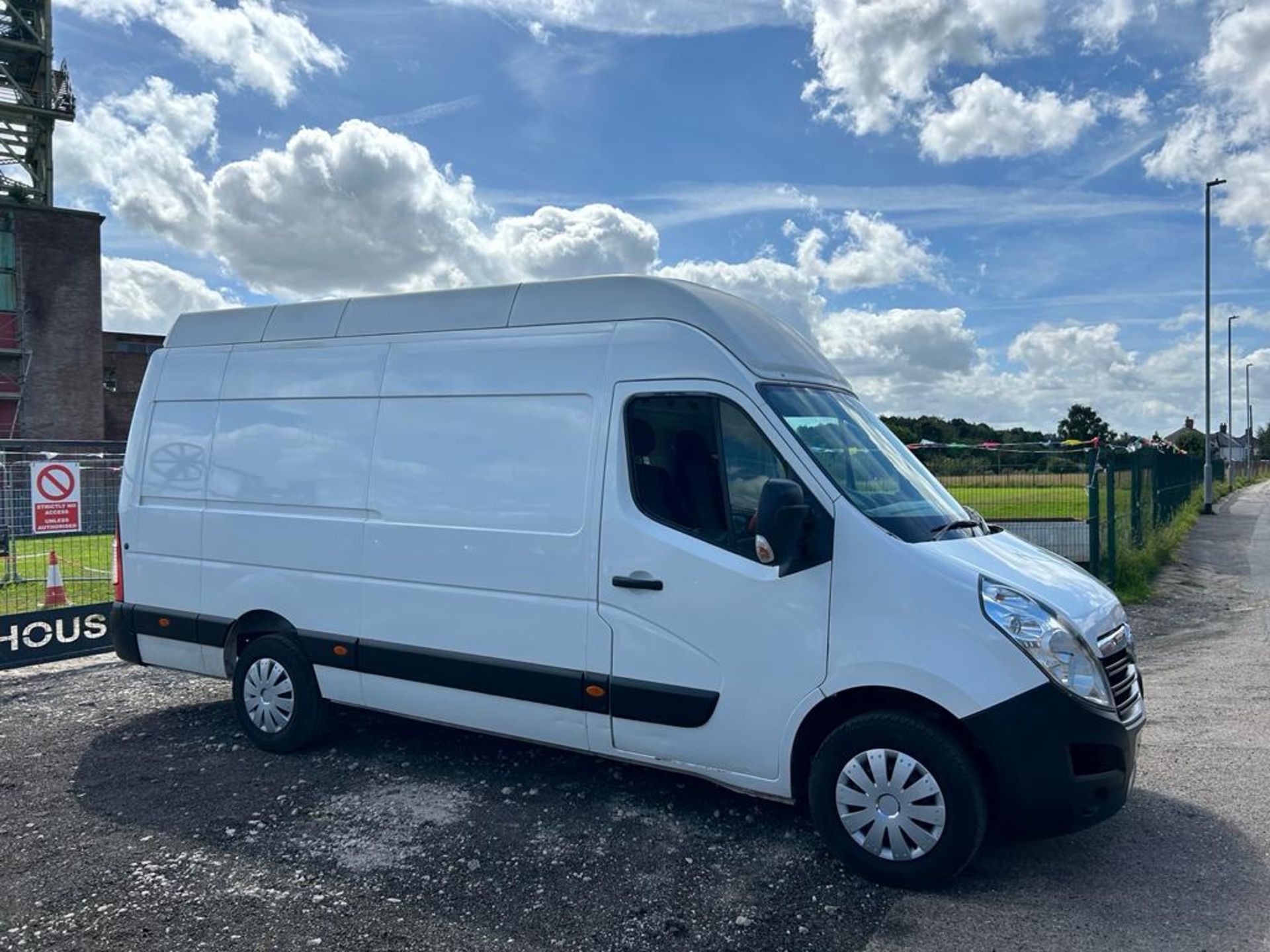 2014/64 REG VAUXHALL MOVANO R3500 L3H3 CDTI 2.3 DIESEL WHITE PANEL VAN, SHOWING 1 FORMER KEEPER - Image 2 of 11