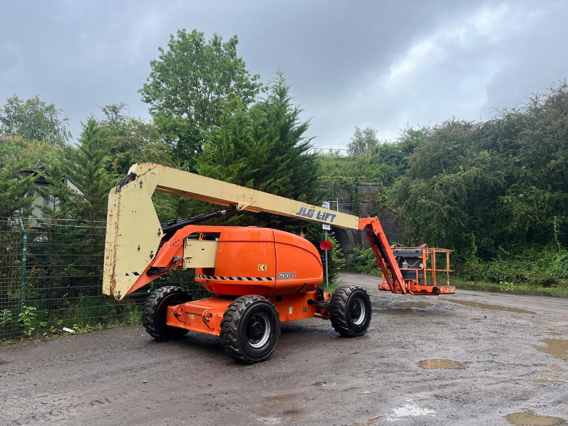 JLG 600 AJ BOOM LIFT 20 METER LIFT HEIGHT! 4x4 *PLUS VAT* - Image 5 of 24